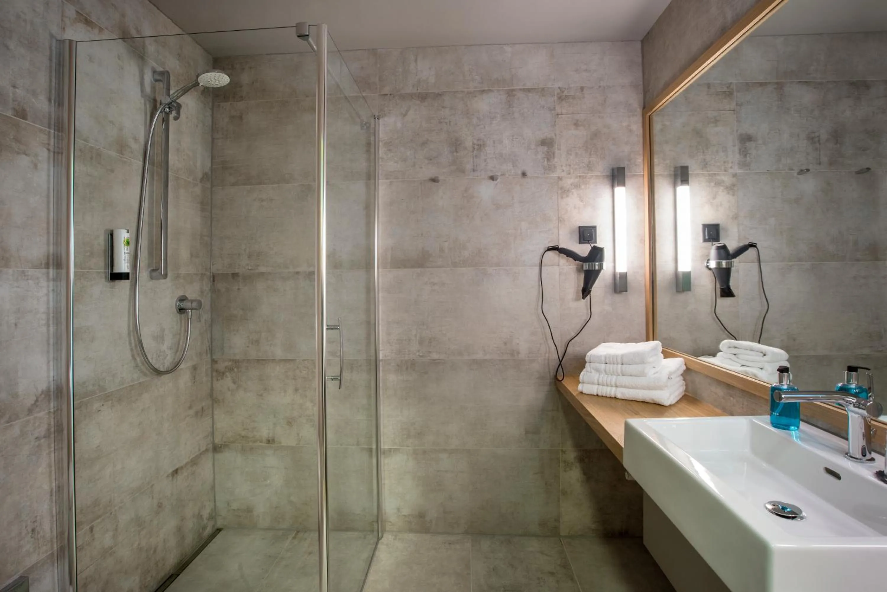 Bathroom in Arcadeon