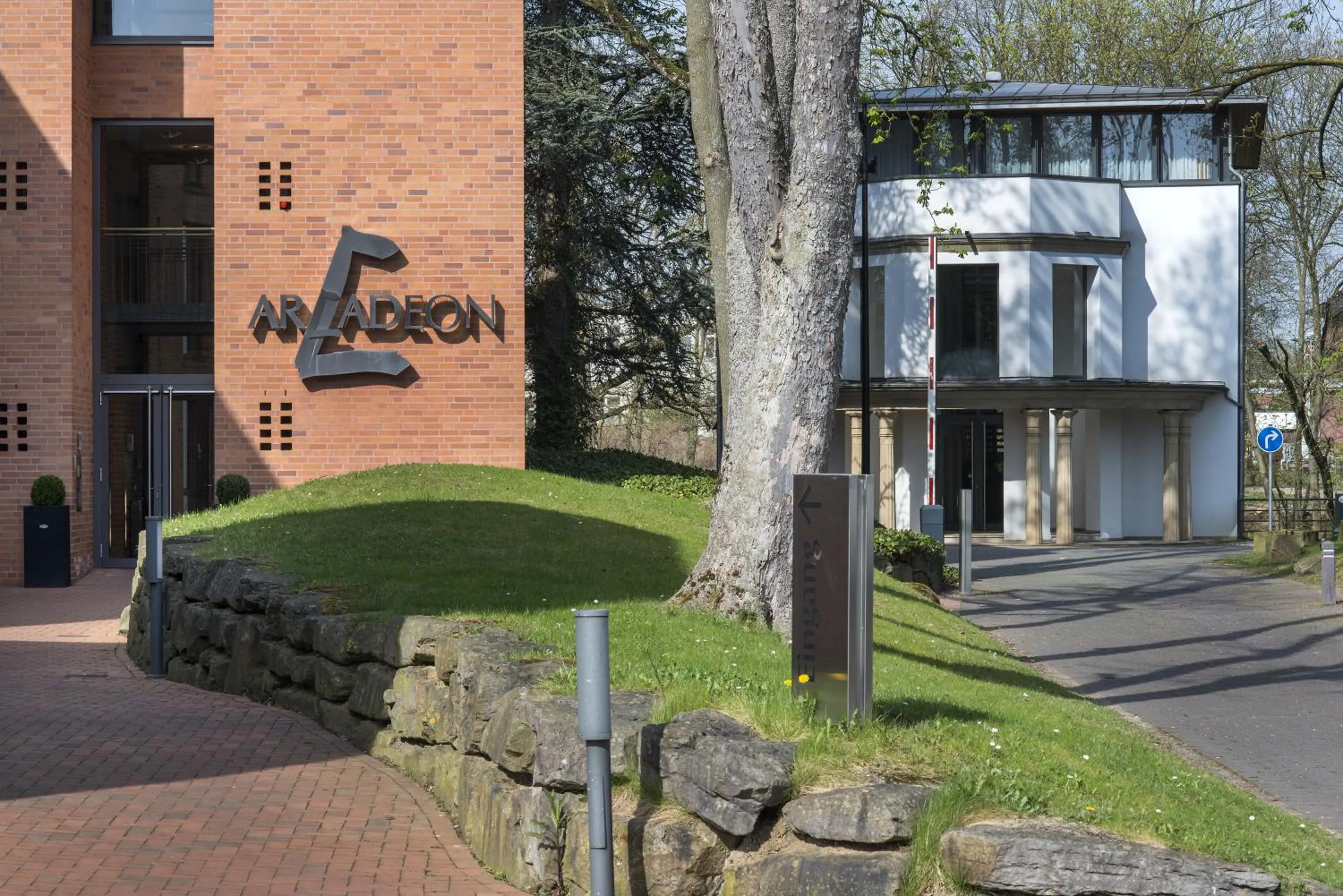 Property building in Arcadeon