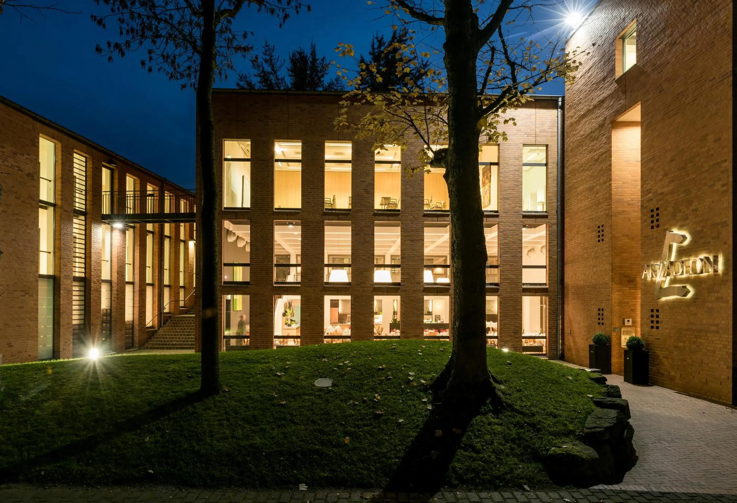 Property building in Arcadeon