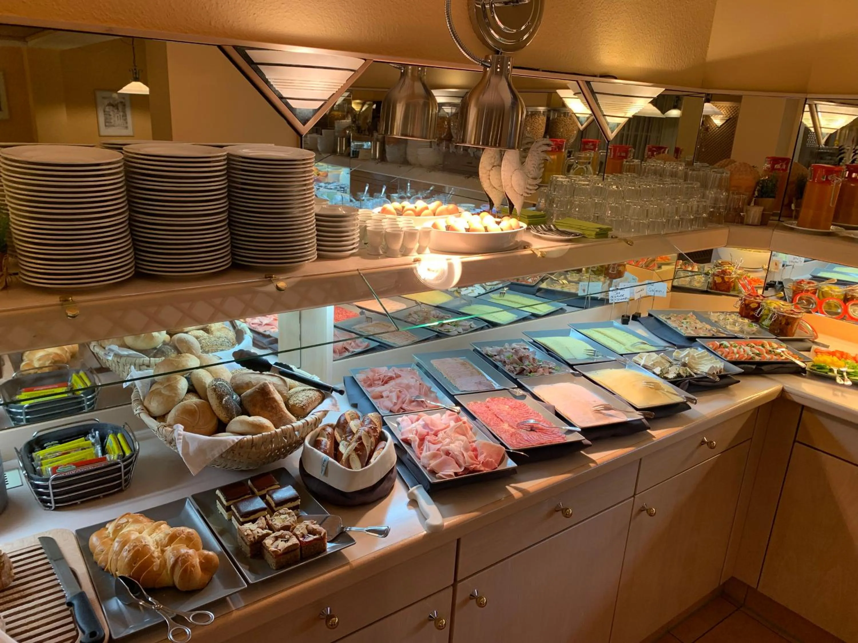 Breakfast in Hotel Garni Rebgarten