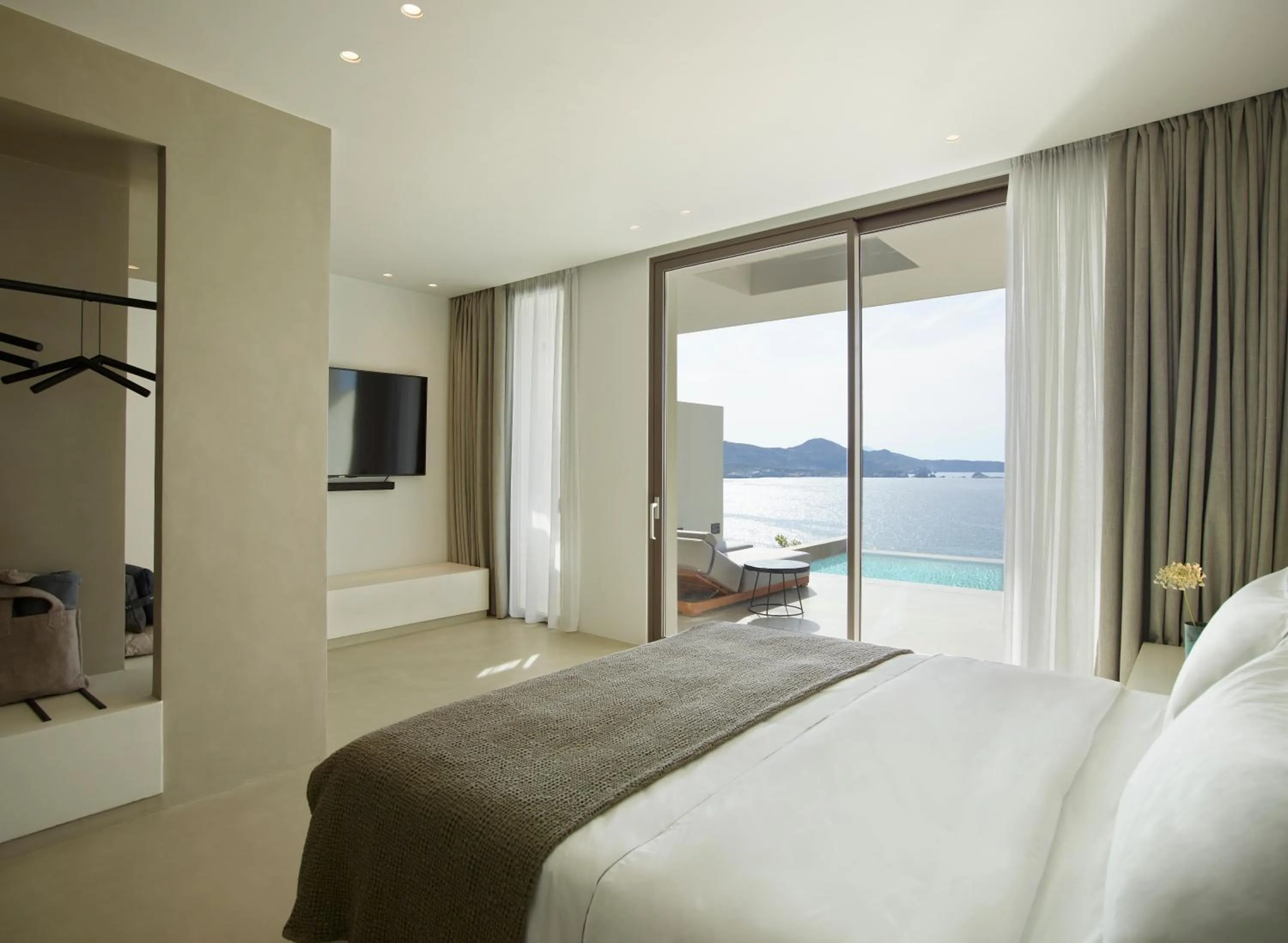 Bed in Domes White Coast Milos, Adults Only