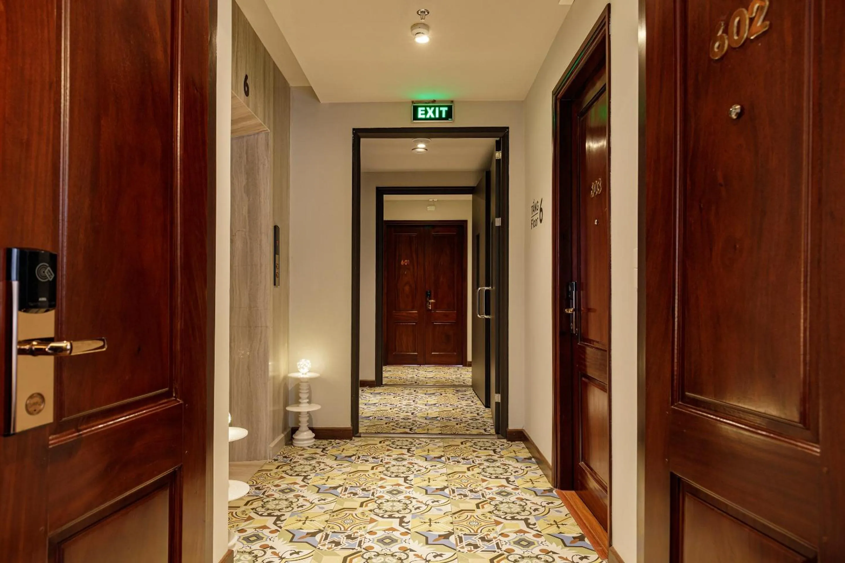 Lobby or reception in Super OYO Capital O 1169 Le Grand Hanoi Hotel - The Charm