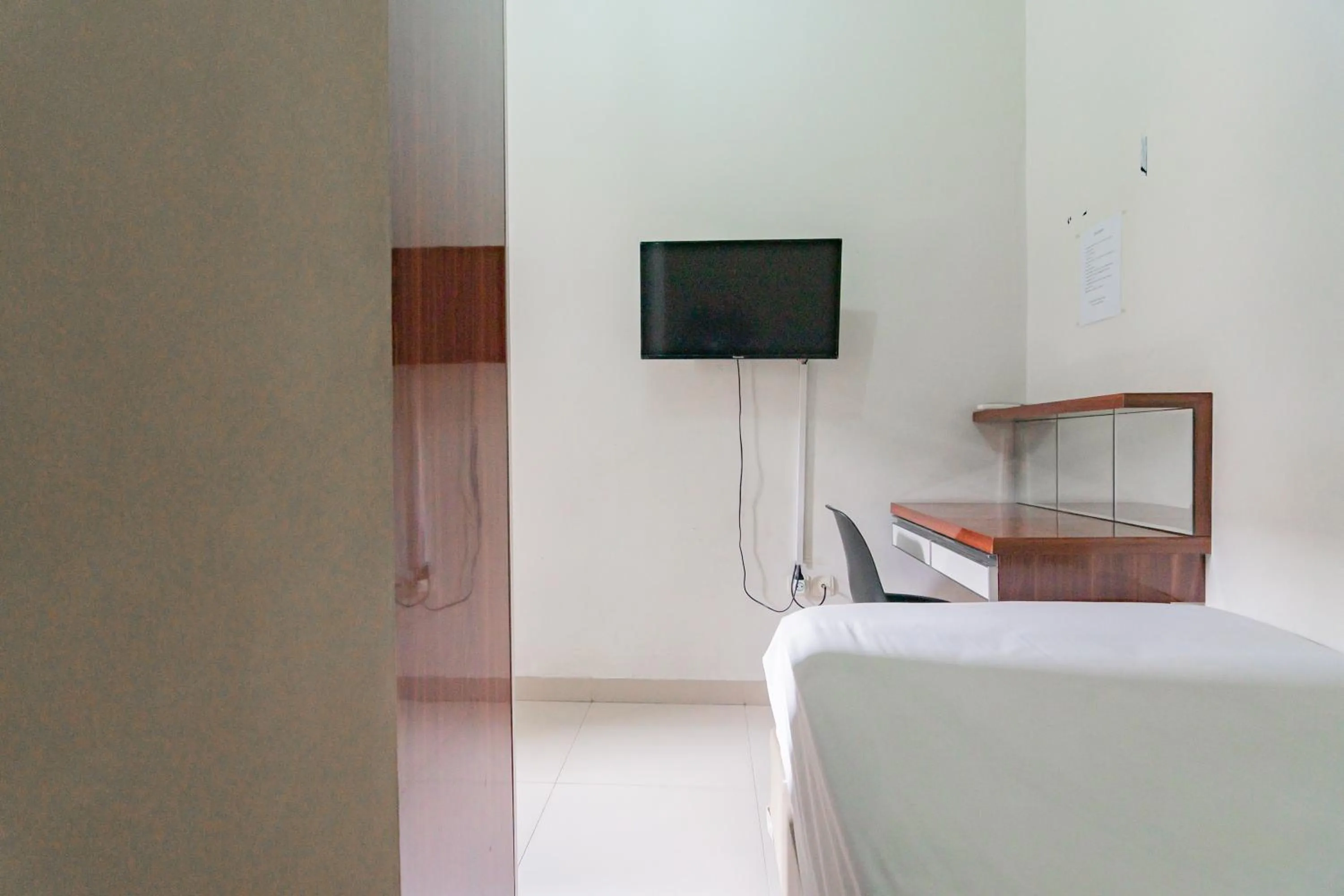 Bedroom, Bed in Koolkost near Stikes Cirebon