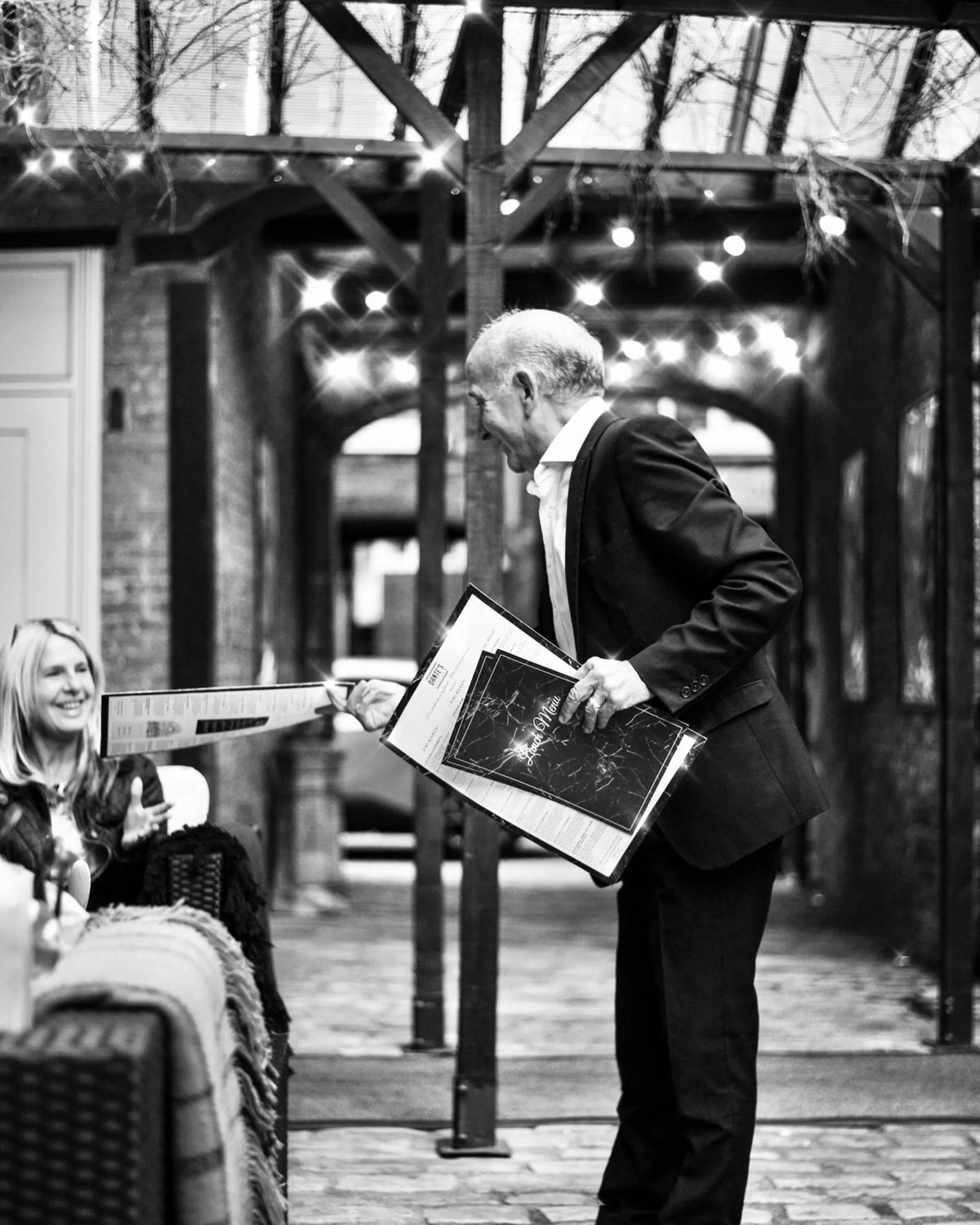 Restaurant/places to eat in The White Hart Rooms