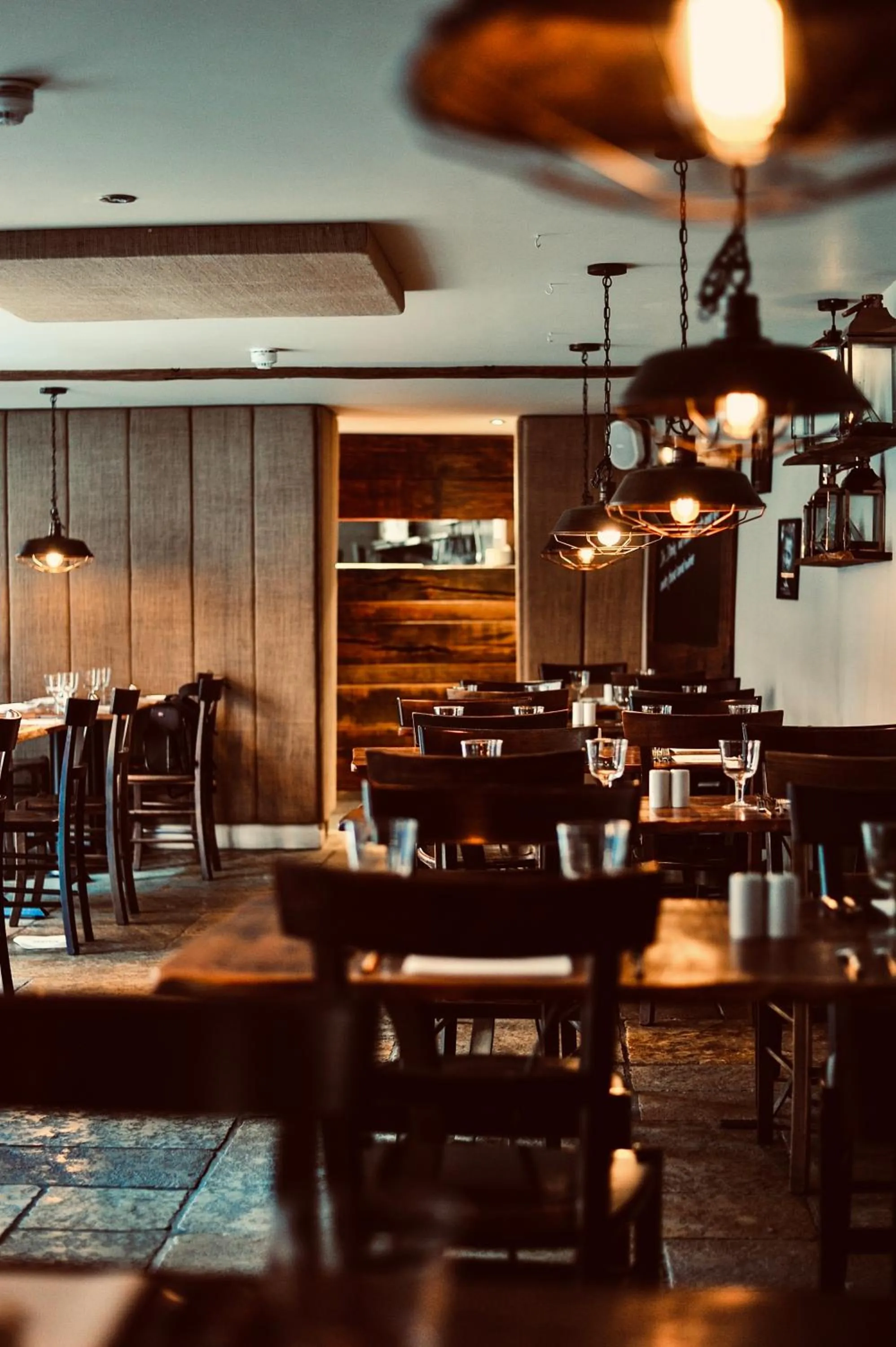 Restaurant/places to eat in The White Hart Rooms