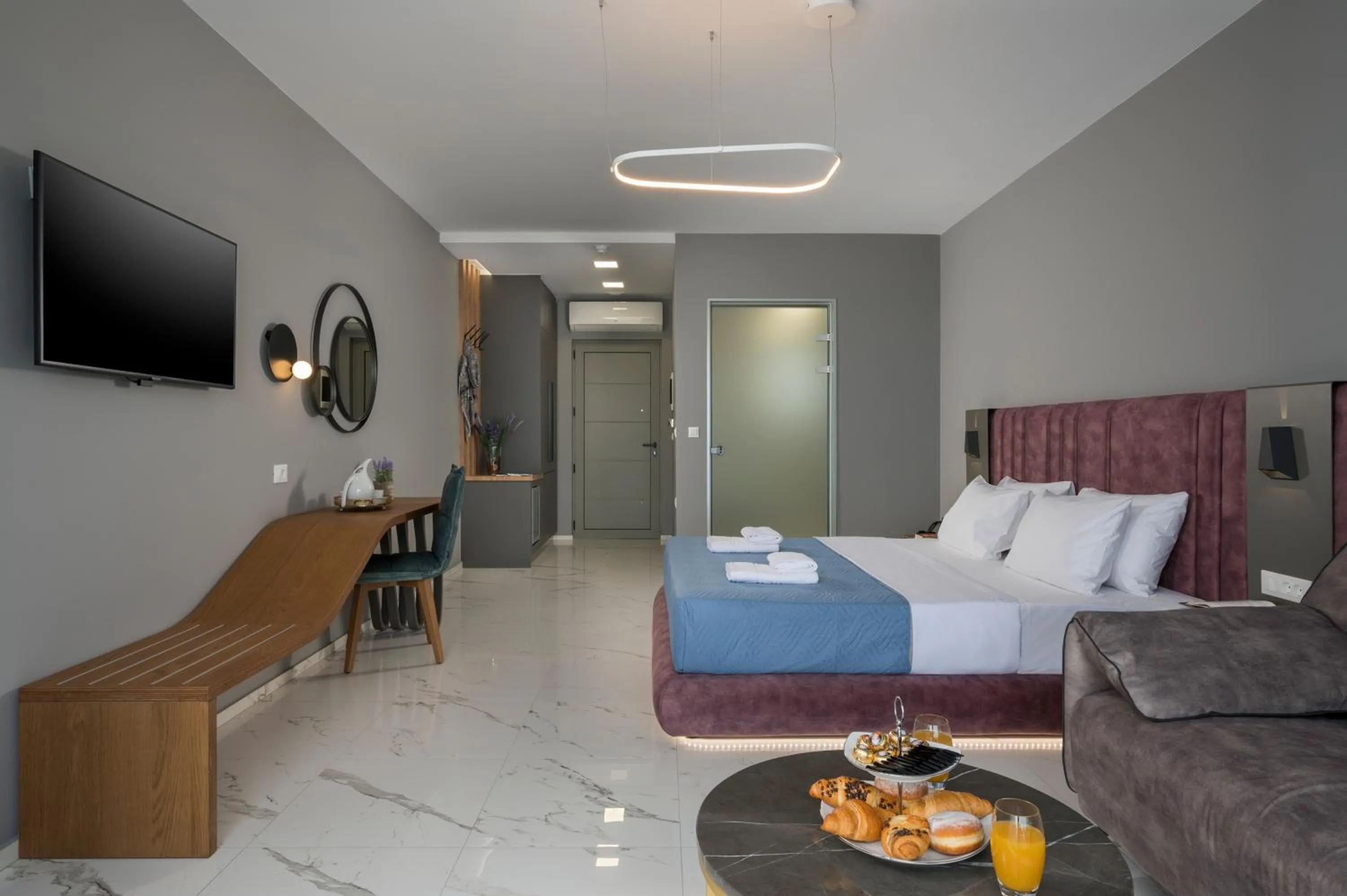 Photo of the whole room, Bed in Blue Elephant Boutique Hotel & Spa - Adults Only