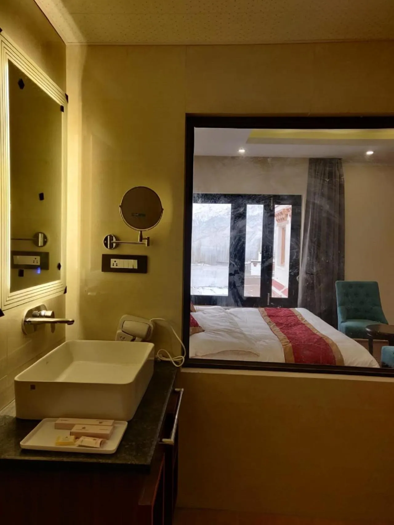 Bed in Hotel Paradise Ladakh