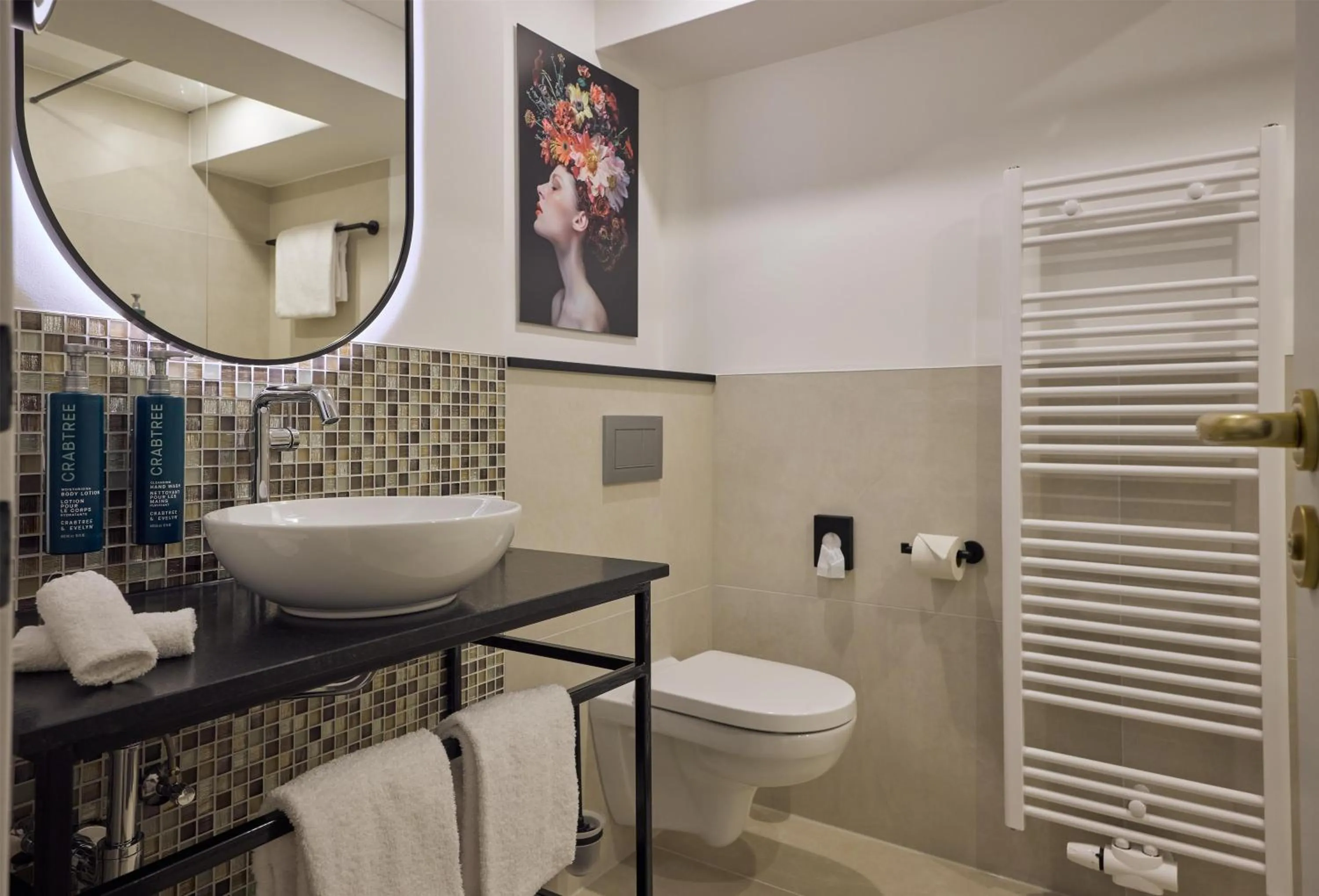 Bathroom in DoubleTree by Hilton Hannover Schweizerhof