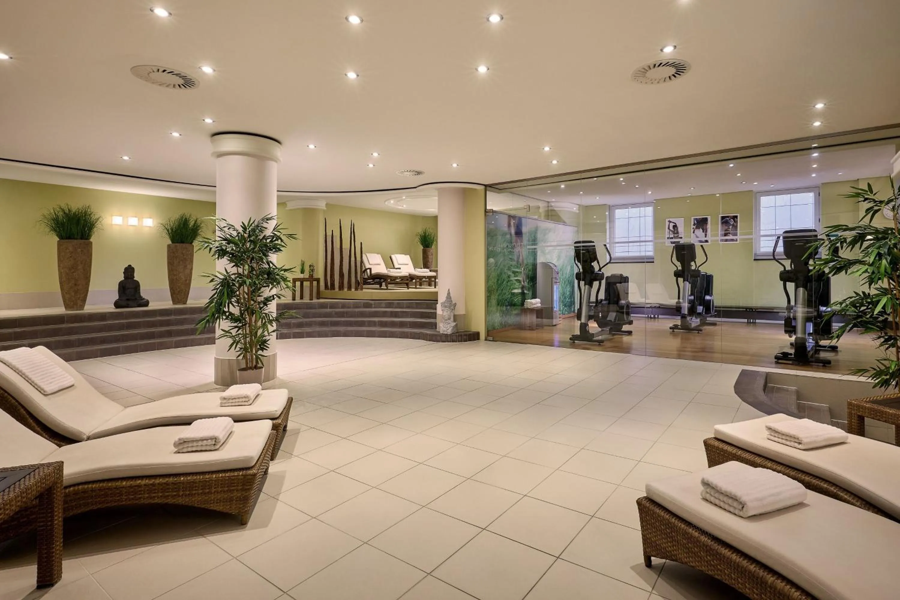 Fitness centre/facilities in The Westin Grand Berlin