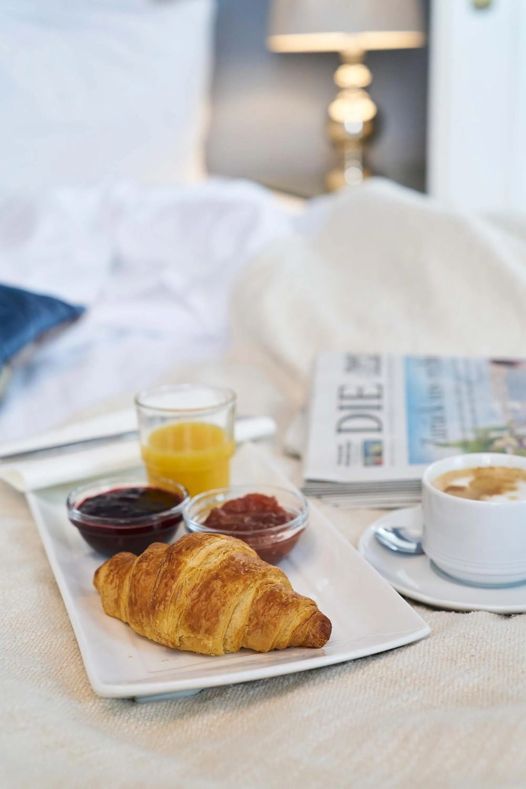 Bed in Hotel Monopol - Central Station