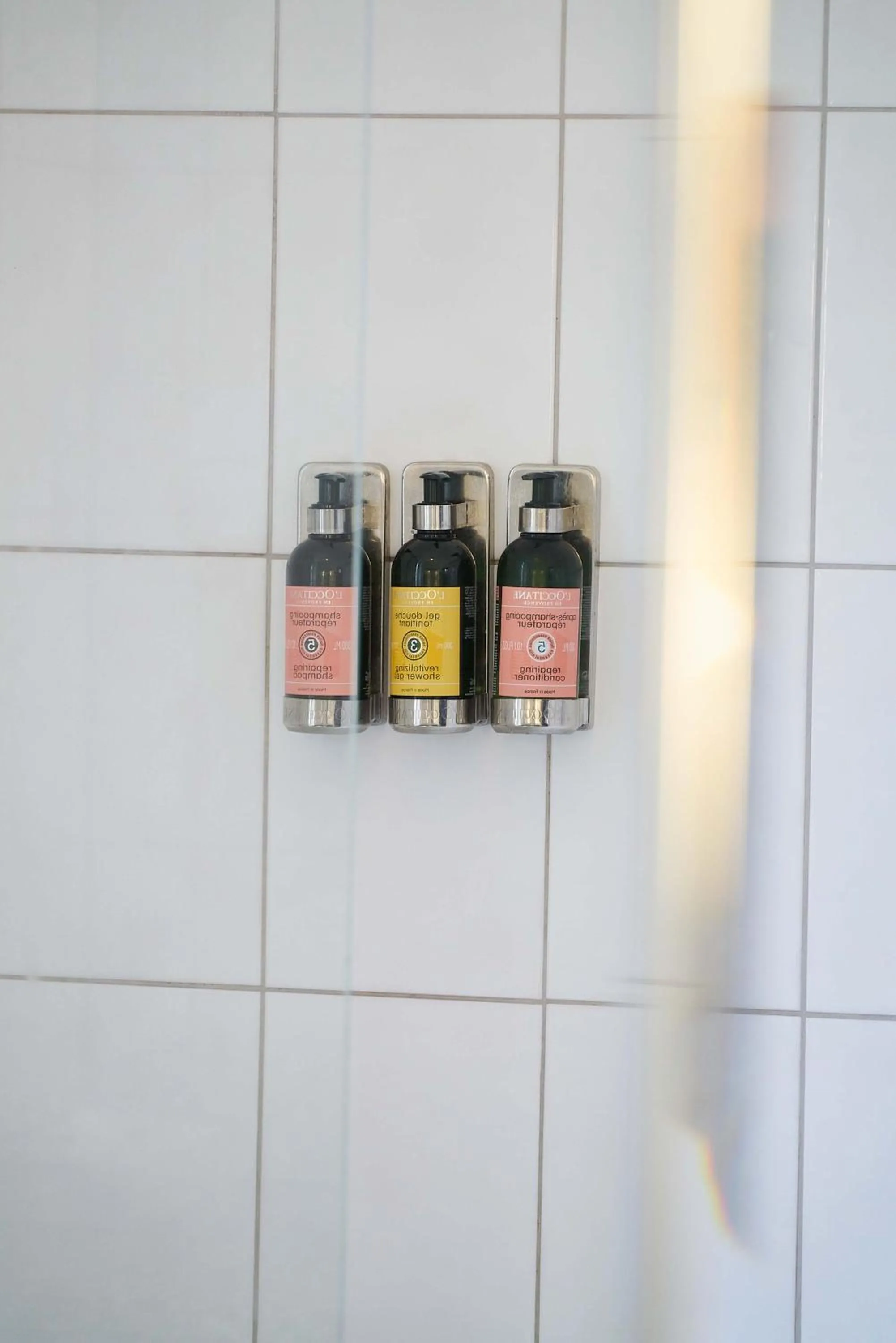 Shower in Hotel Monopol - Central Station