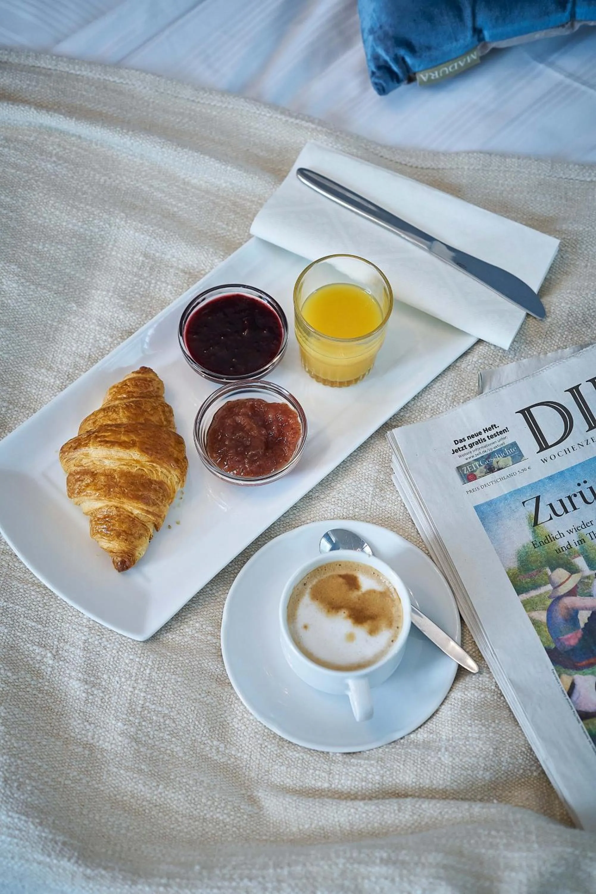 Food and drinks in Hotel Monopol - Central Station