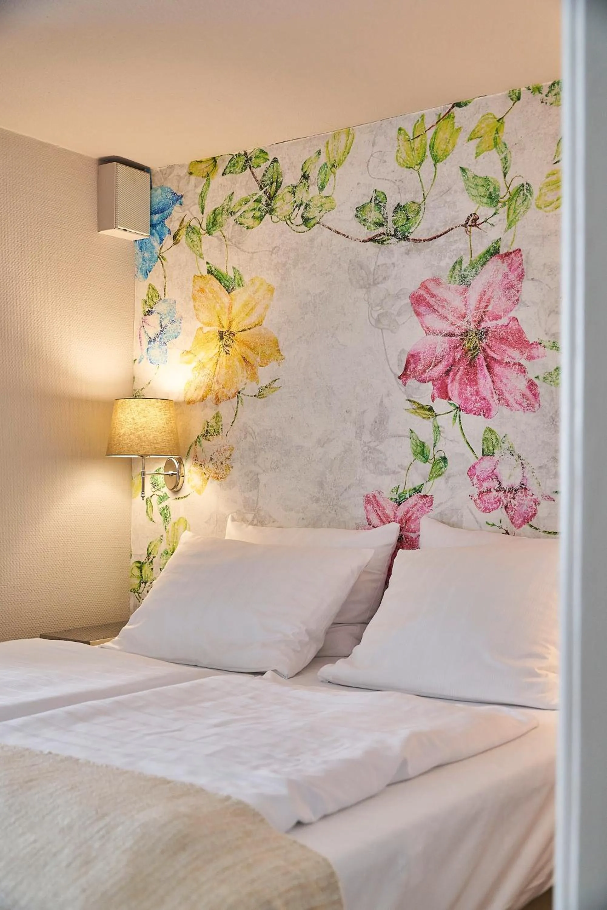 Bed in Hotel Monopol - Central Station