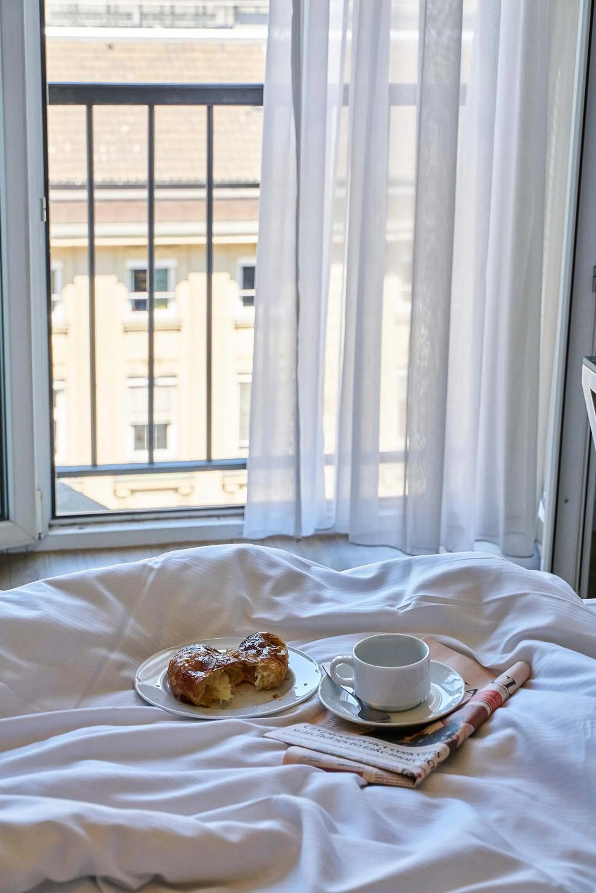 Bedroom, Bed in Hotel Monopol - Central Station
