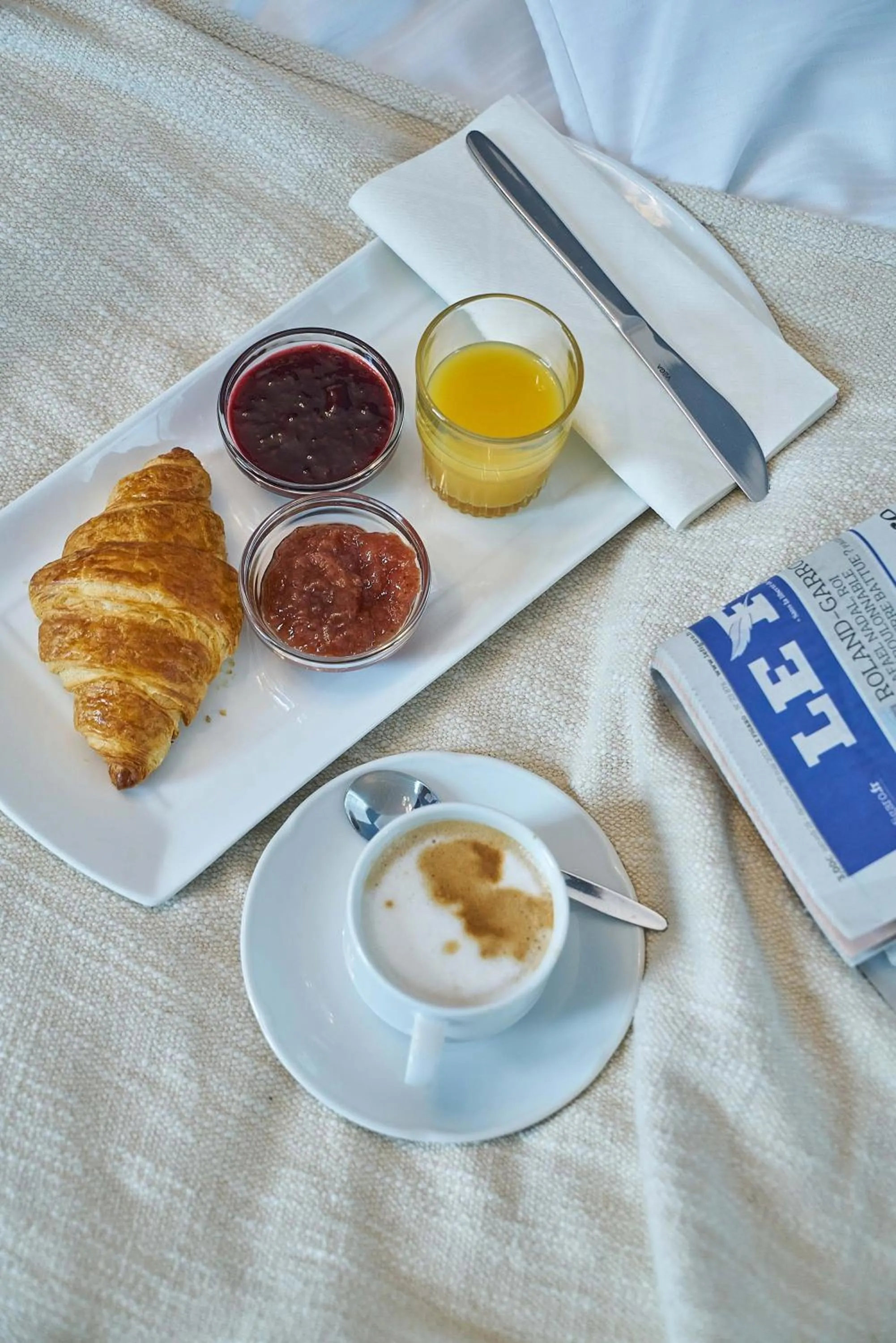 Bed in Hotel Monopol - Central Station