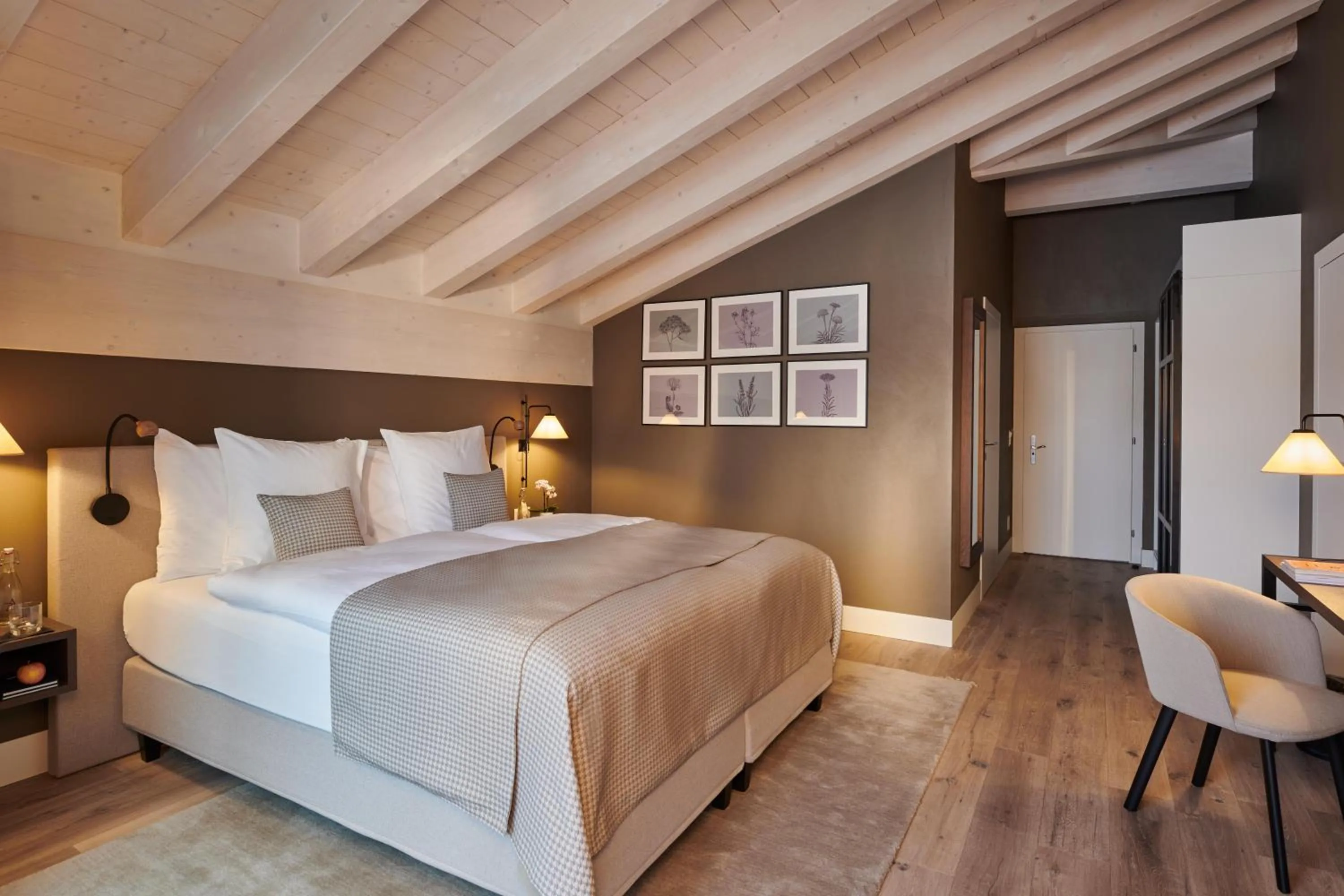 Bedroom, Bed in SCHLOSS Zermatt - CBD & Adaptogenic Spa and Sport Hotel