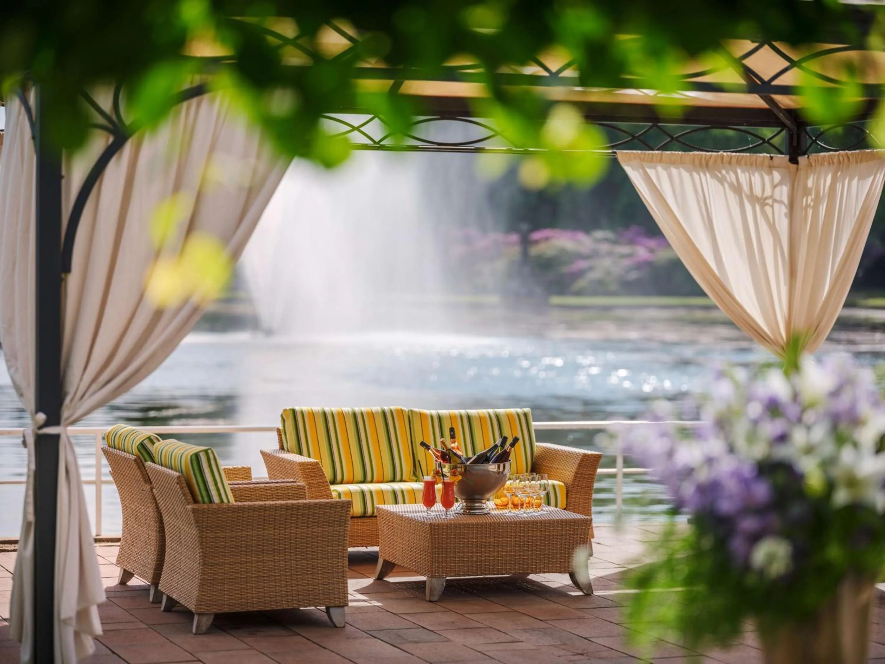 Pool view in Parkhotel Bremen – ein Mitglied der Hommage Luxury Hotels Collection