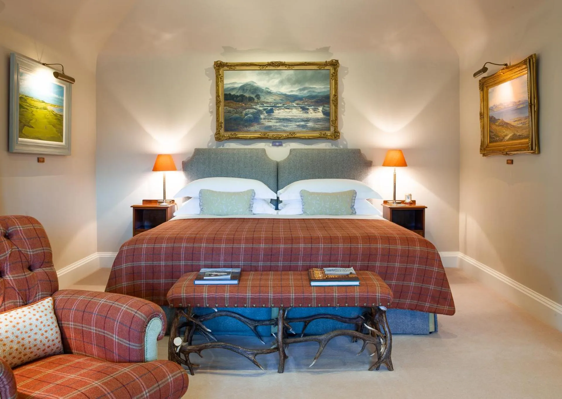 Photo of the whole room, Bed in Links House at Royal Dornoch