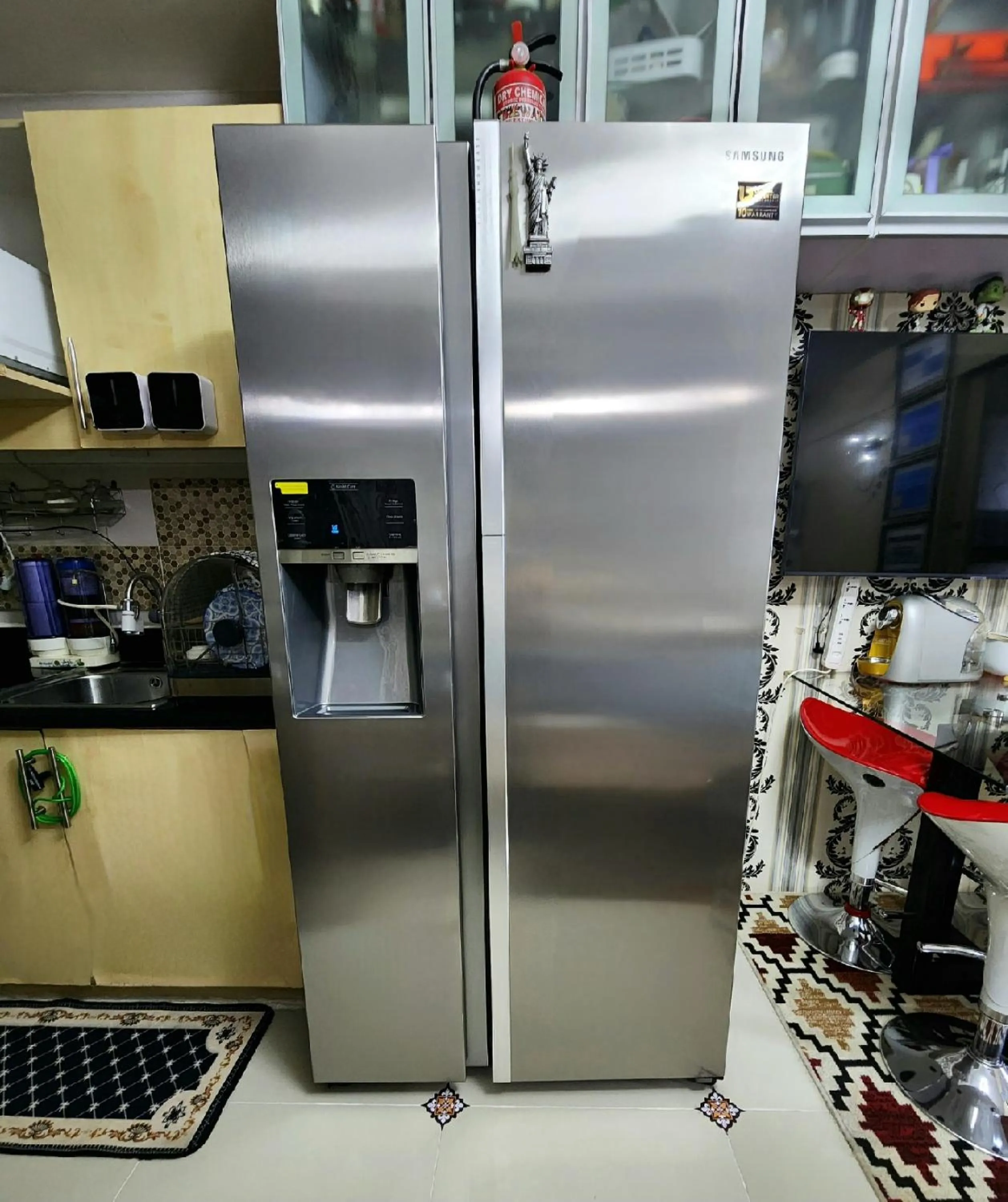 Kitchen or kitchenette in High-Tech Studio at Grass Residences -2 persons only, Quezon City