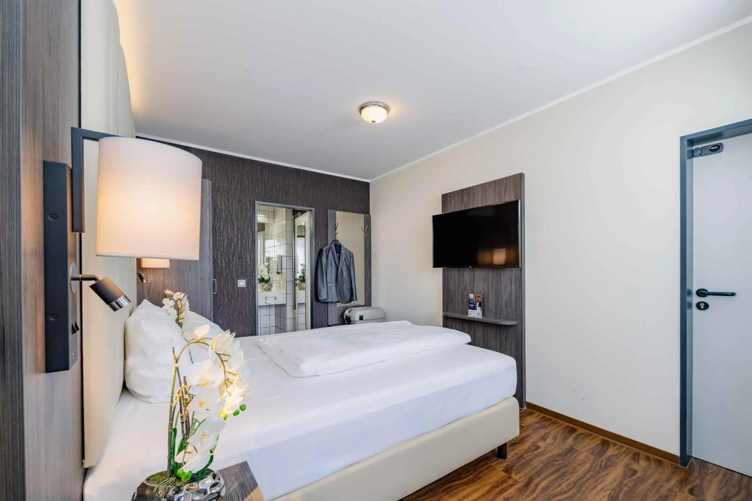 Bedroom, Bed in Best Western PLAZA Hotel Grevenbroich