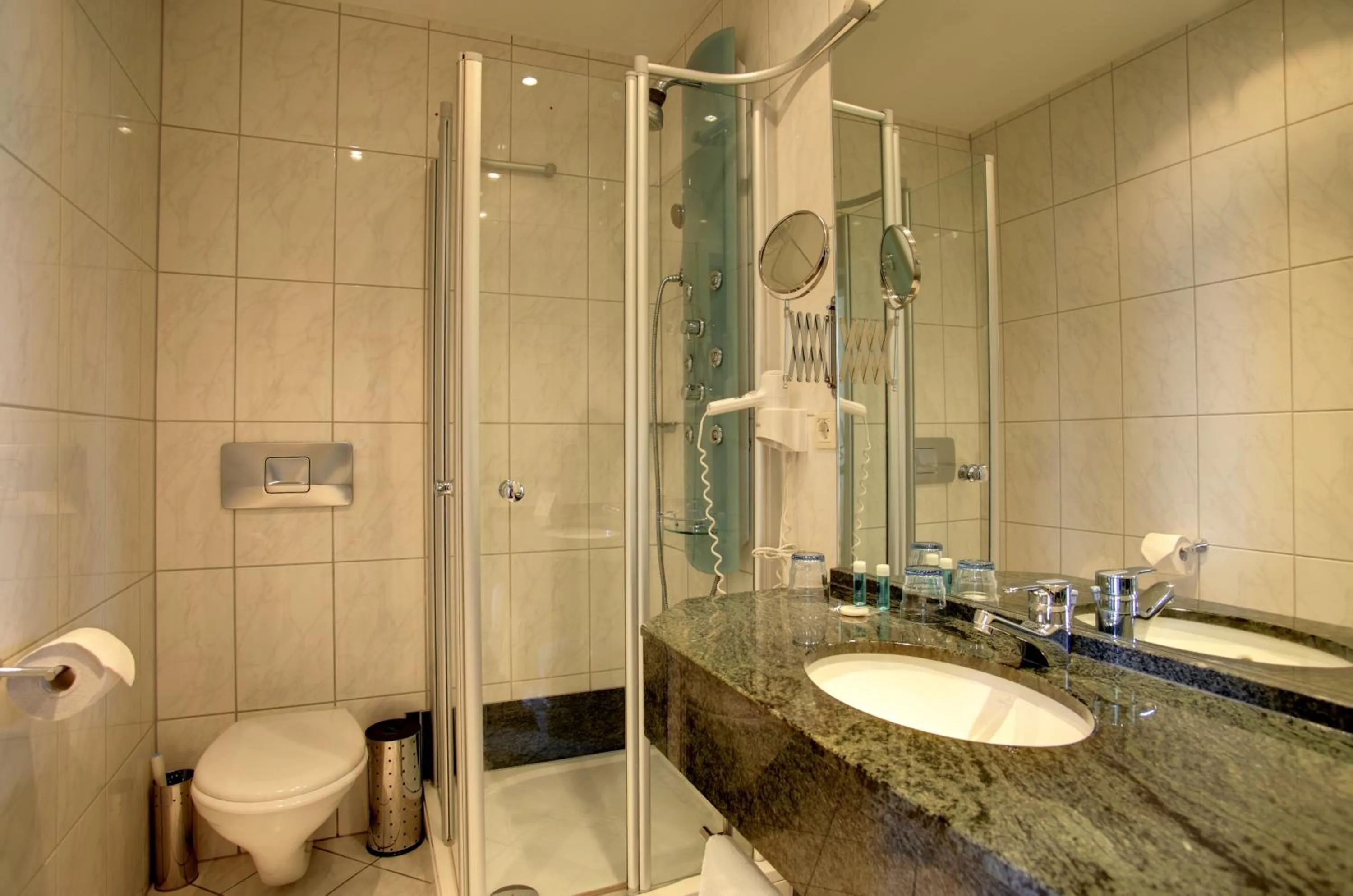 Bathroom in Berghotel Kockelsberg