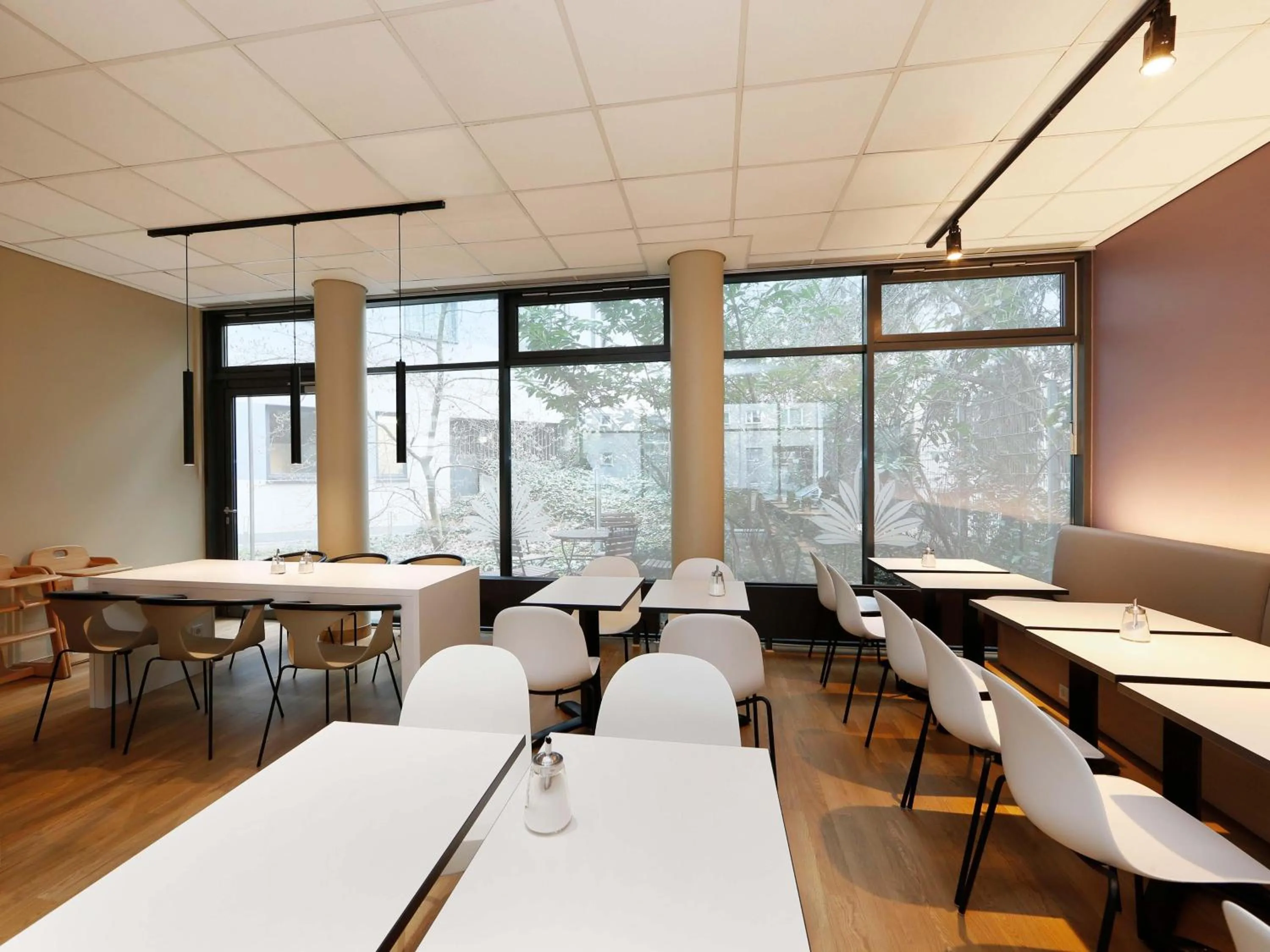 Meeting/conference room in B&B Hotel Berlin City-West