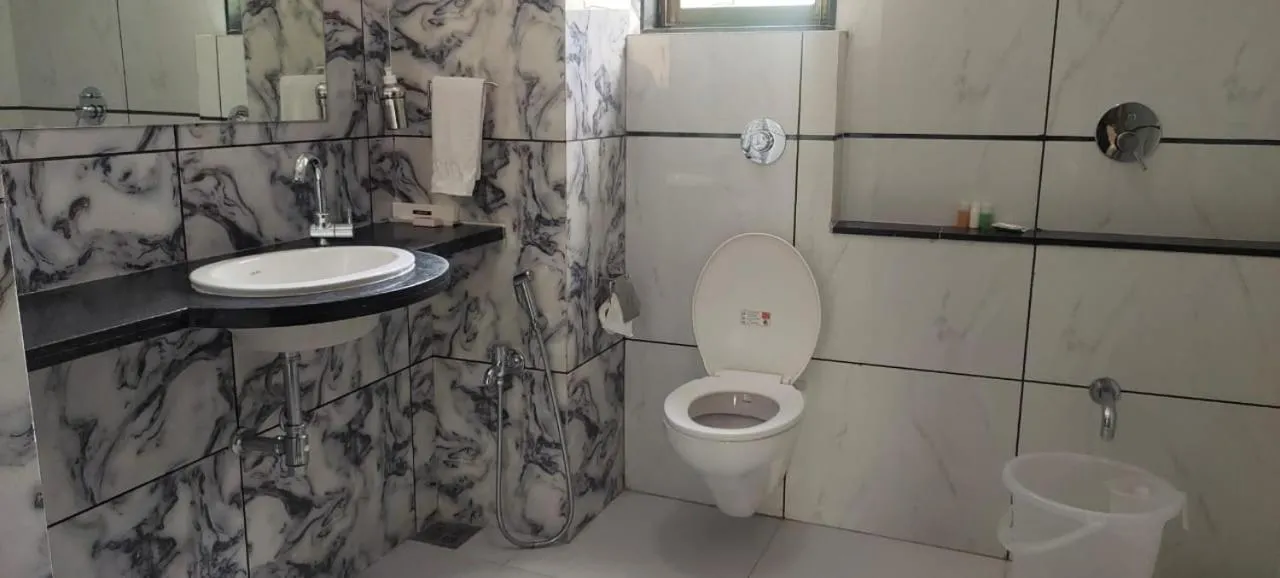 Shower in Casa Blanca - A Boutique Resort