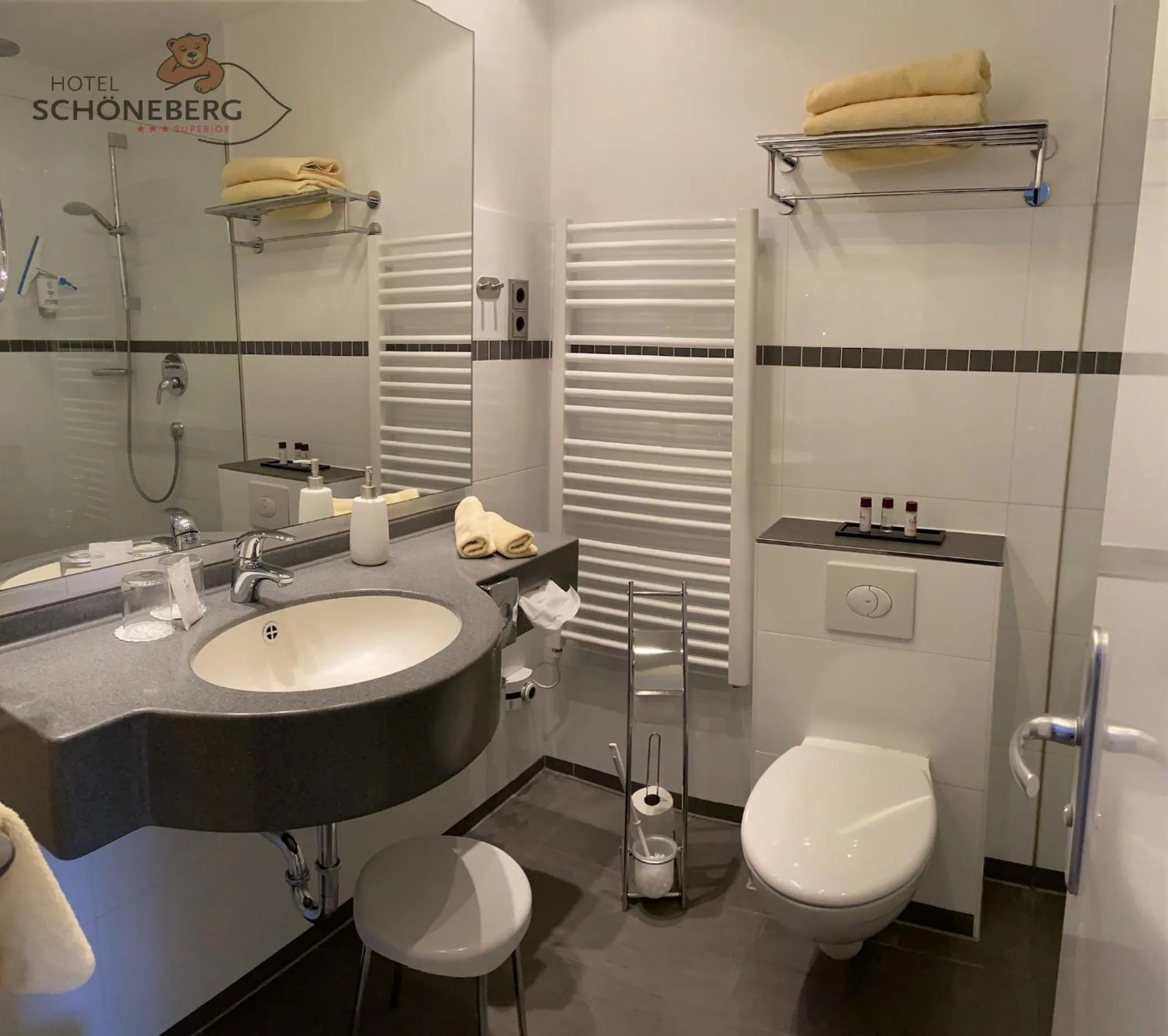 Bathroom in Hotel Schöneberg