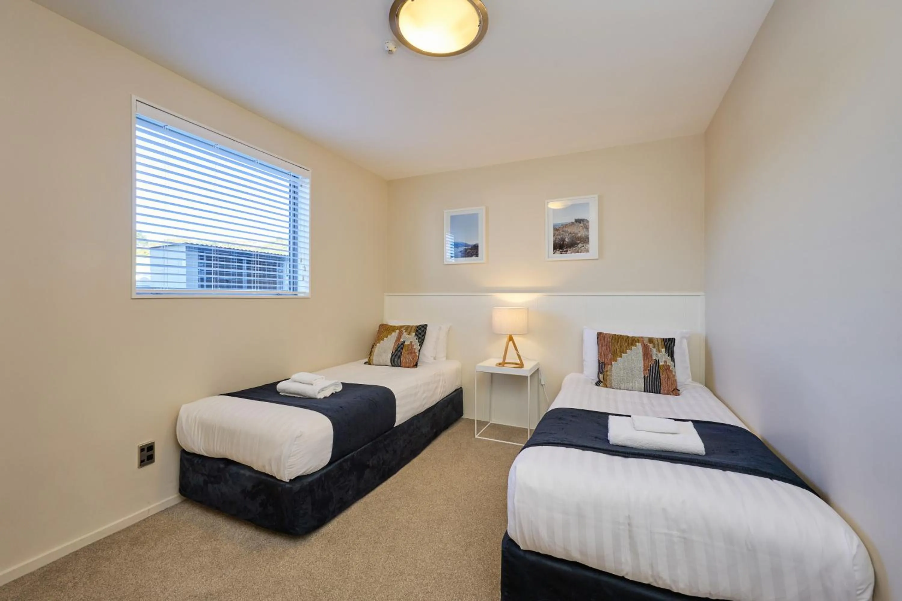 Bed in Kaikoura Waterfront Apartments