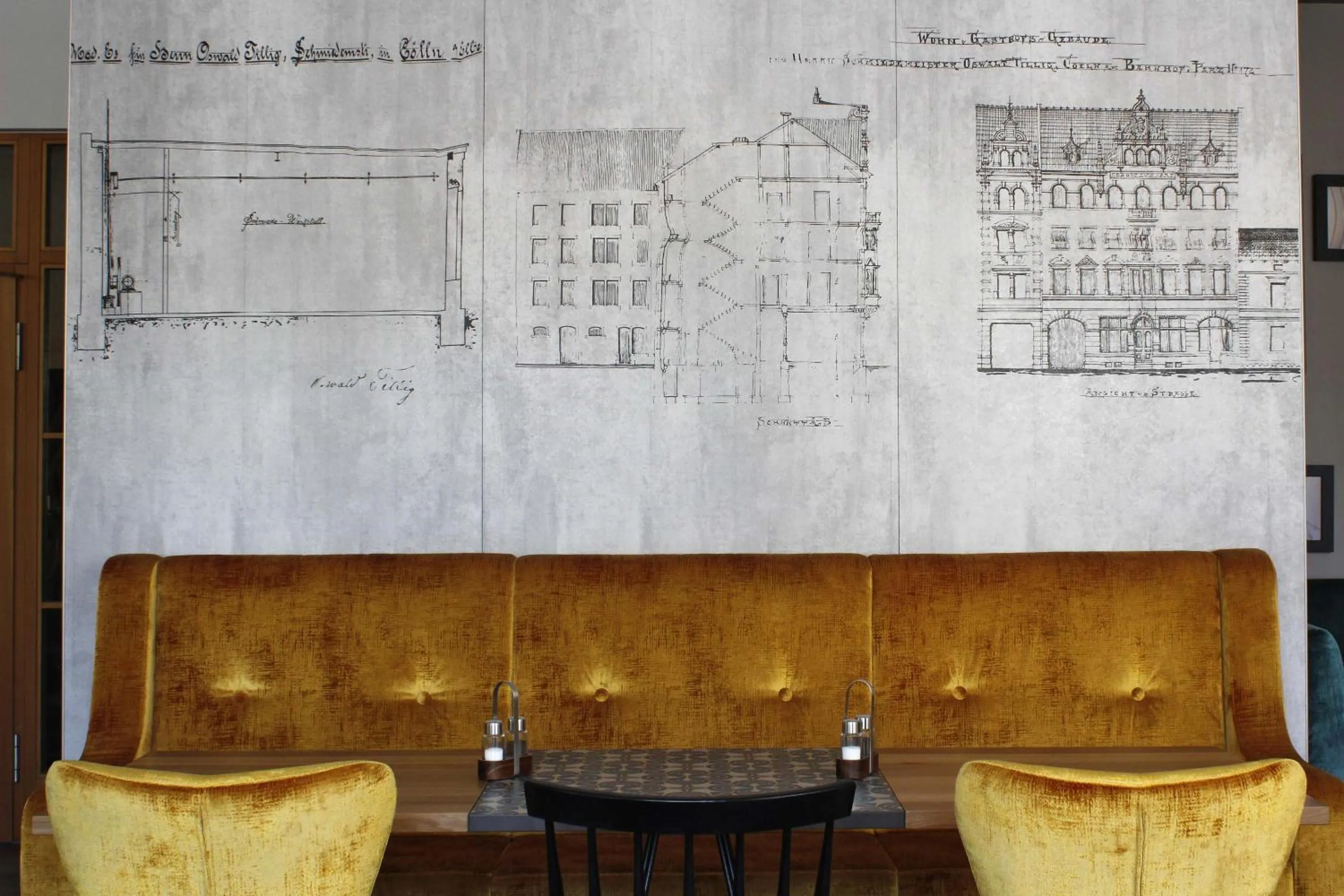 Restaurant/places to eat in Hotel Ross