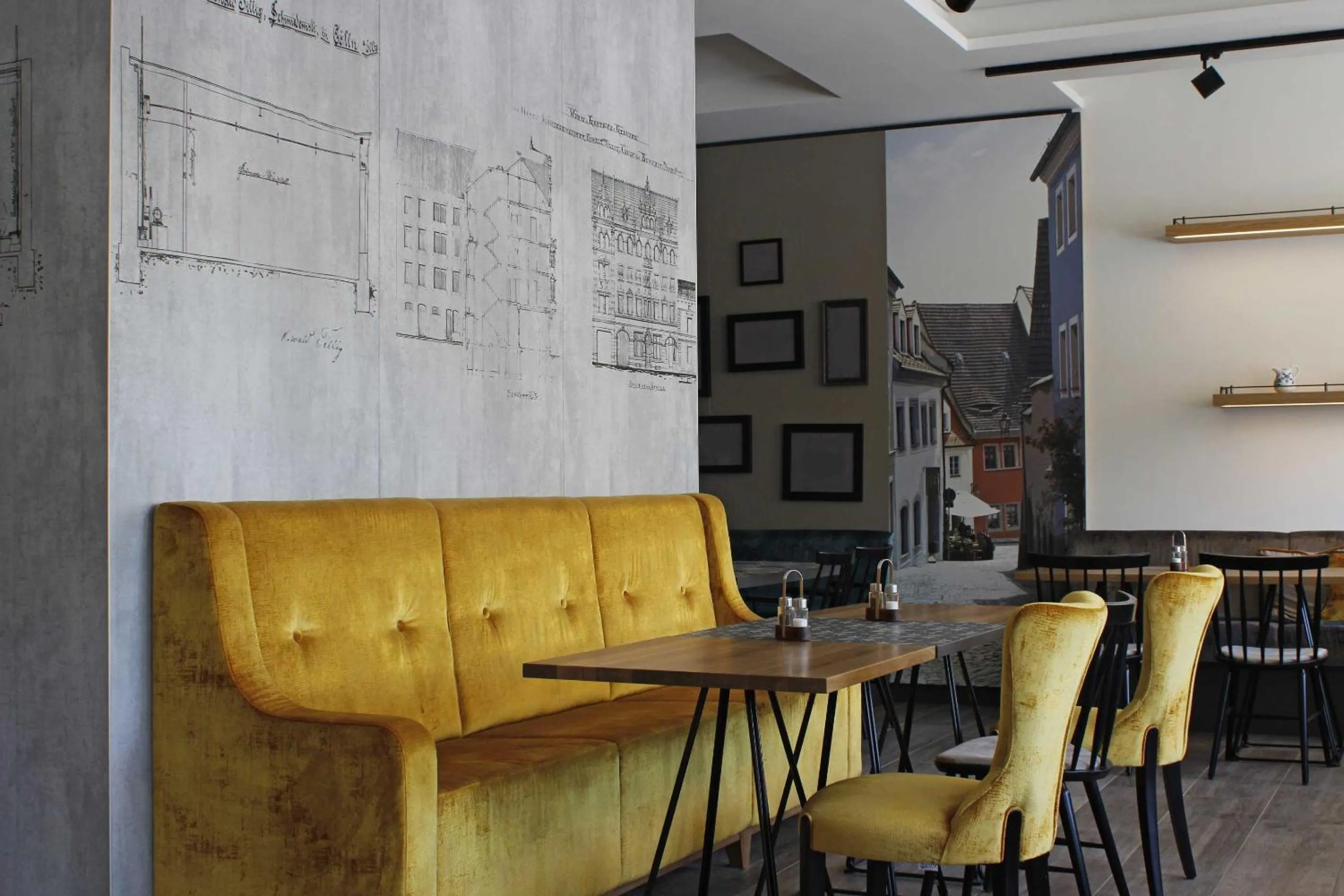 Restaurant/places to eat in Hotel Ross