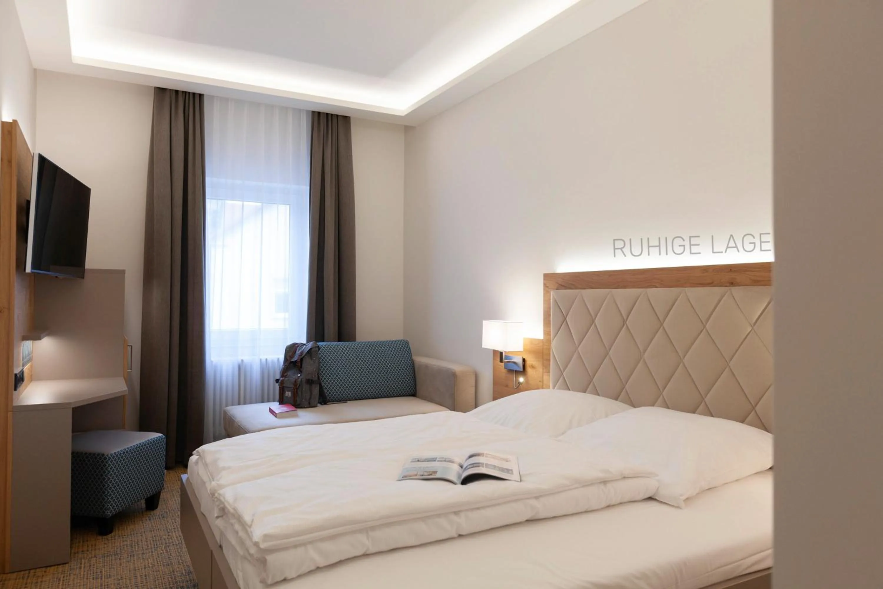 Photo of the whole room, Bed in Hotel Ross