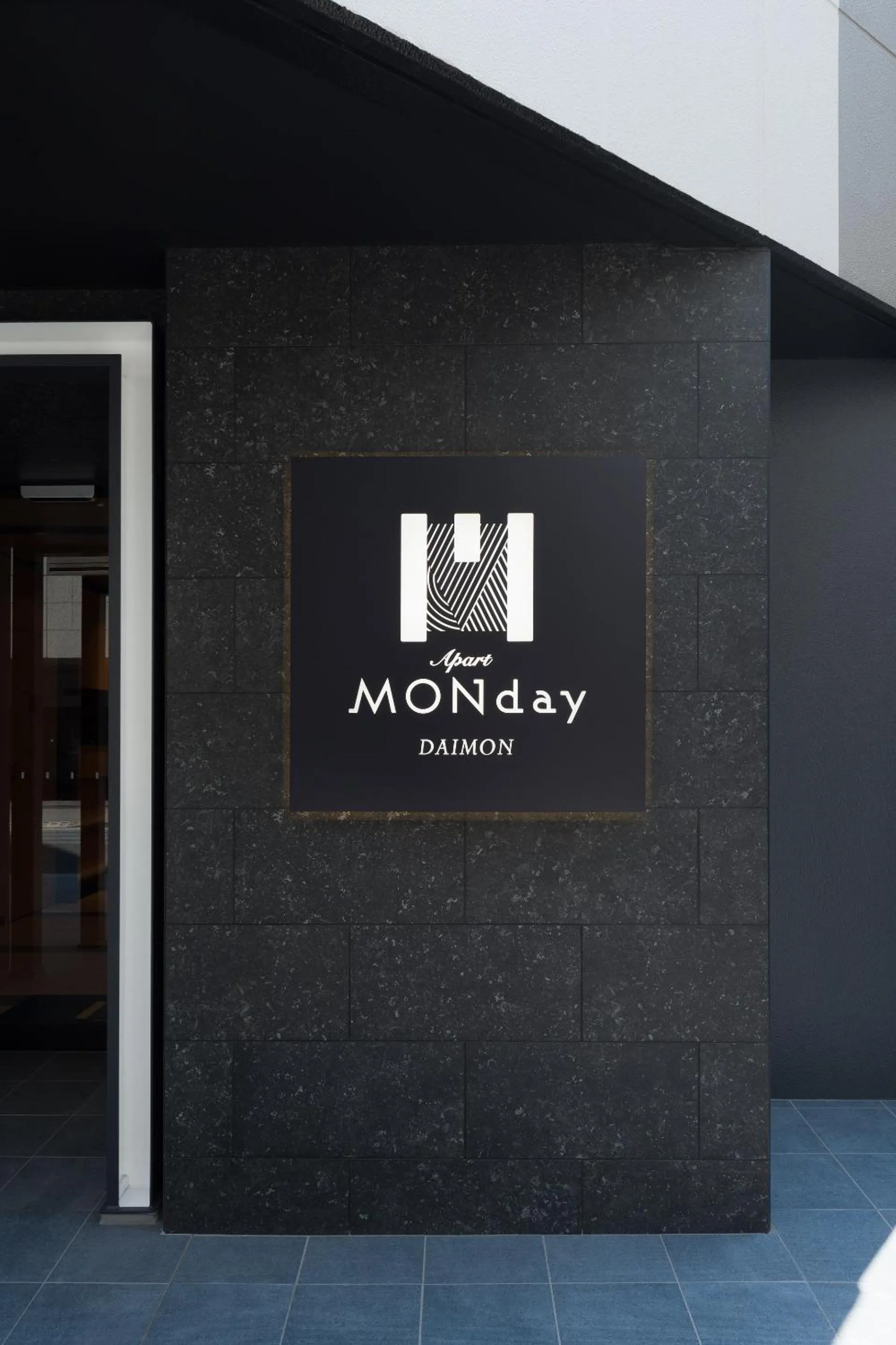 MONday Apart Hamamatsucho Daimon