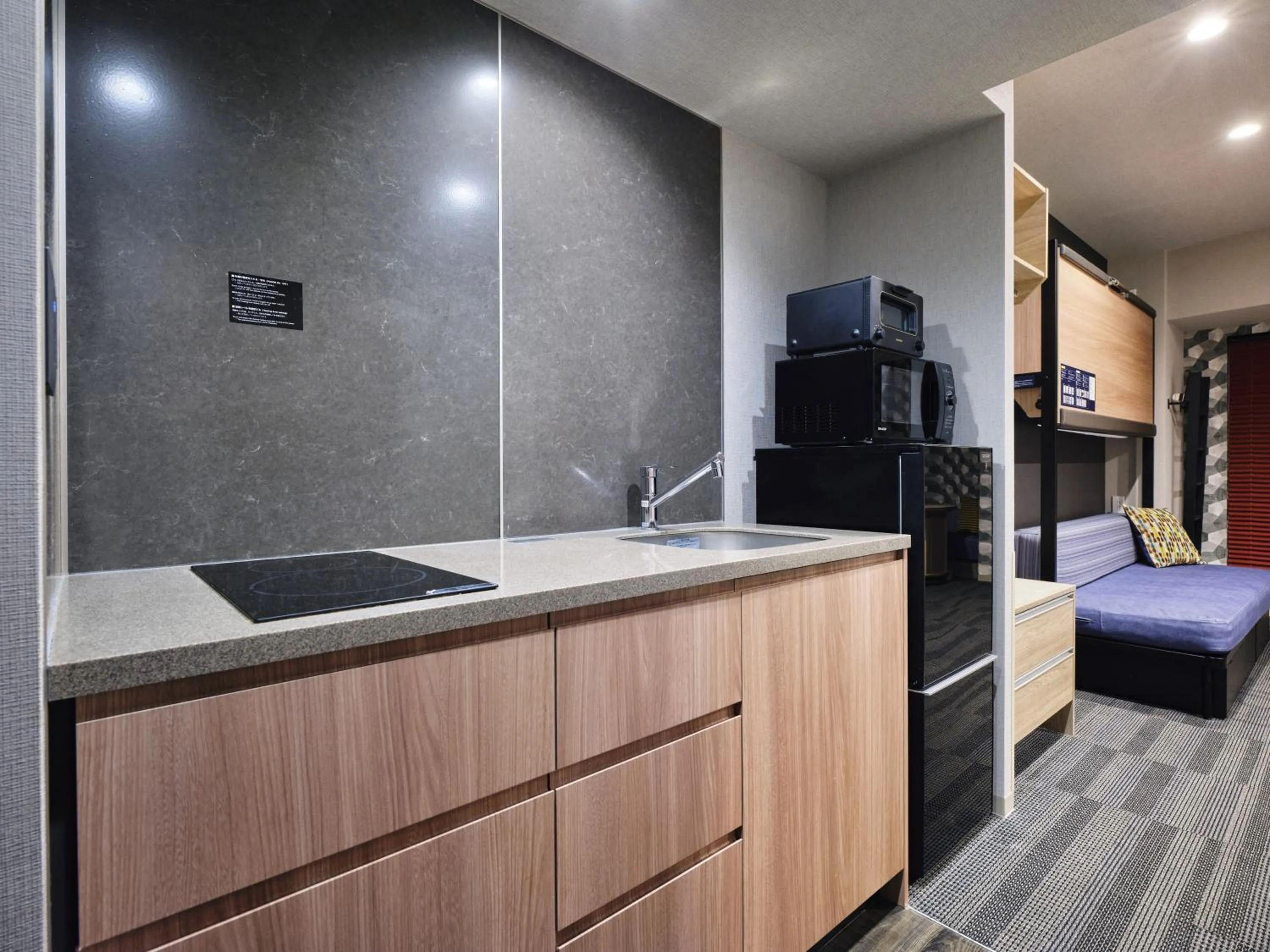 Bed in MONday Apart Hamamatsucho Daimon