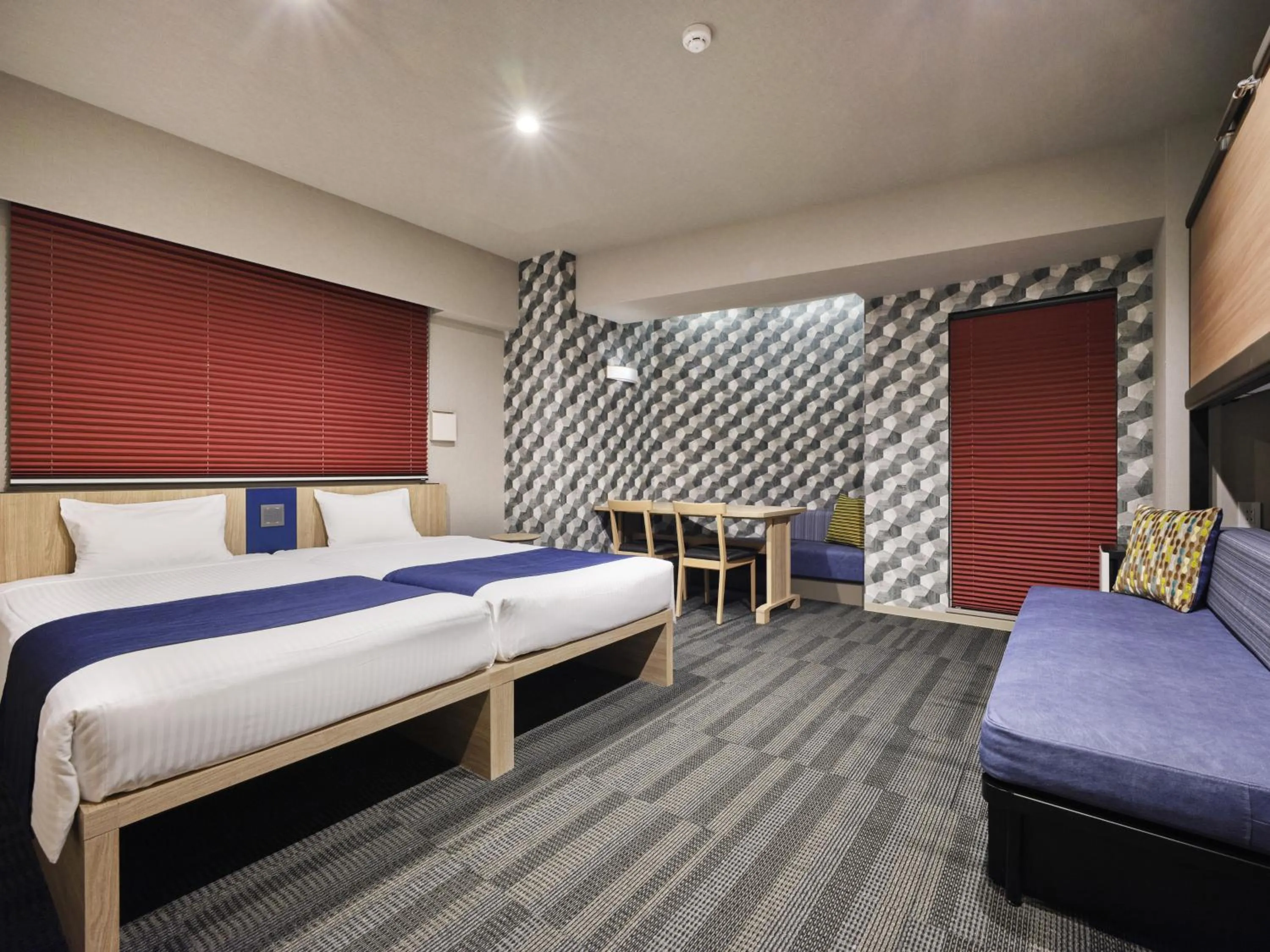 Bed in MONday Apart Hamamatsucho Daimon