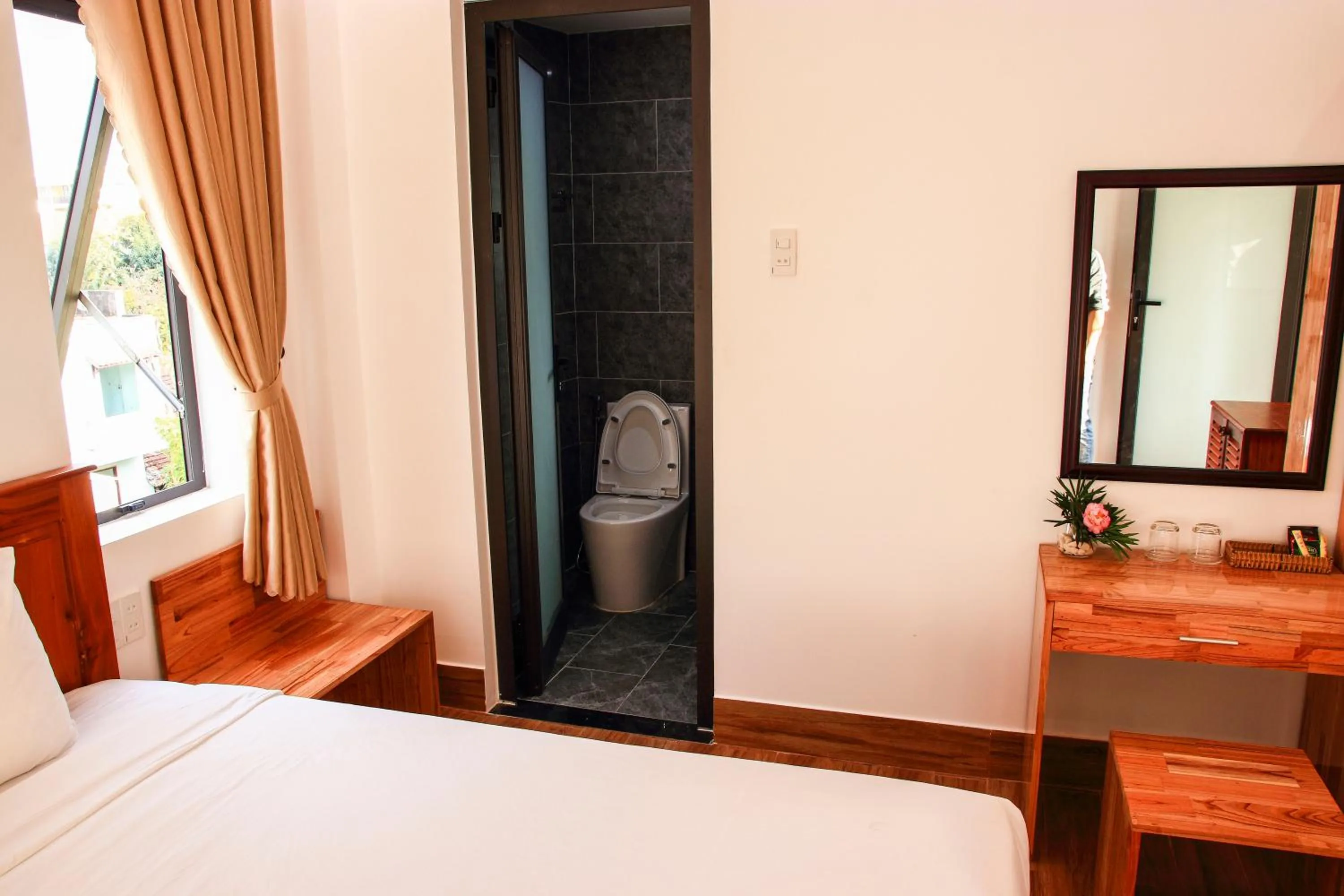 Bathroom, Bed in Hoi An Town Of Viet House Homestay