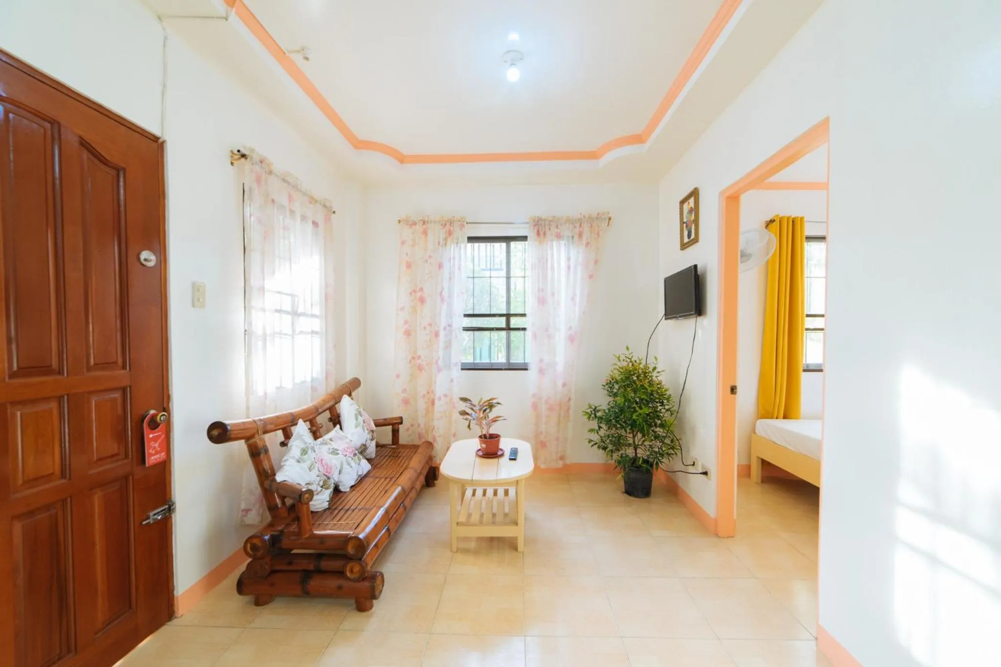 Living room in RedDoorz @ Q Abeto Street Mandurriao