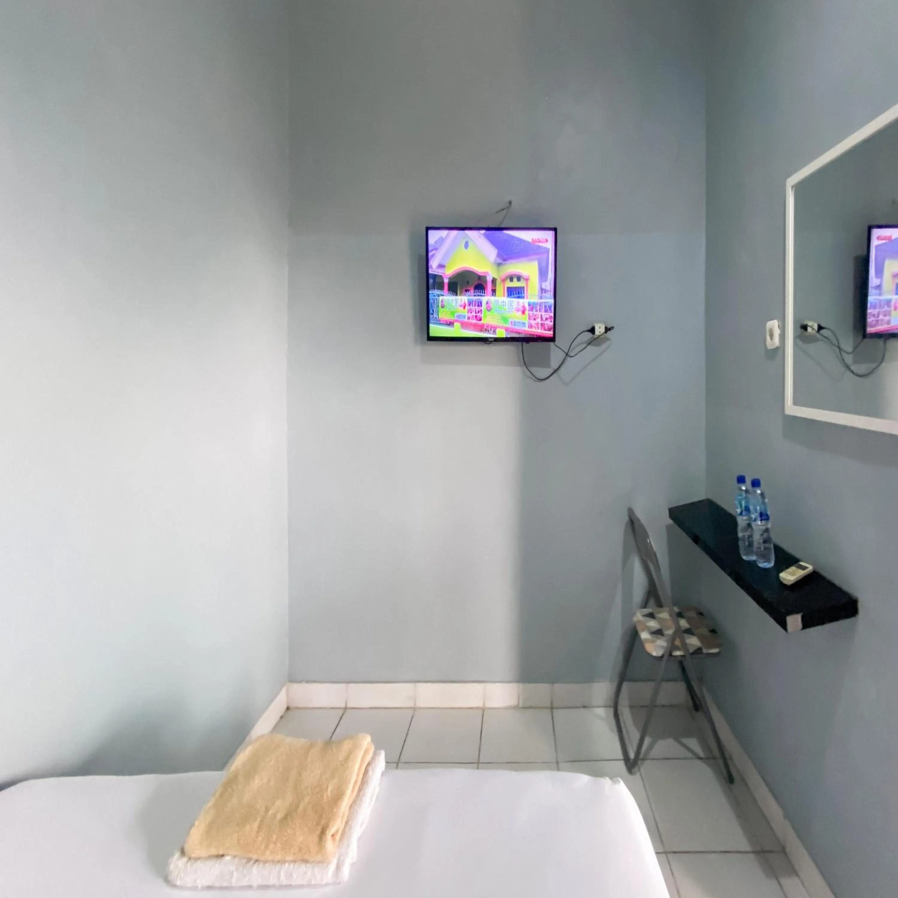 Bedroom, Bed in Andung Residence Lampung RedPartner