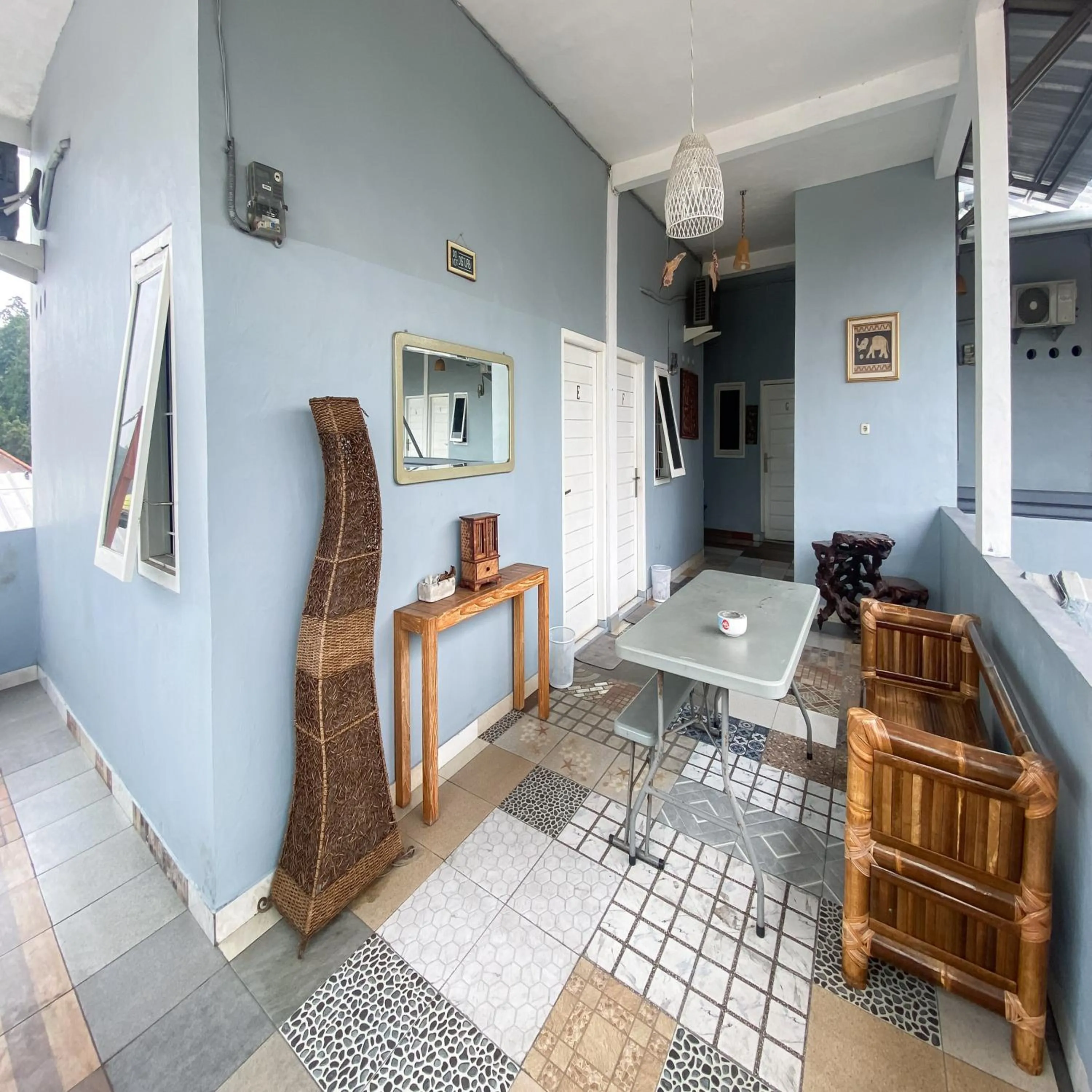 Seating area in Andung Residence Lampung RedPartner