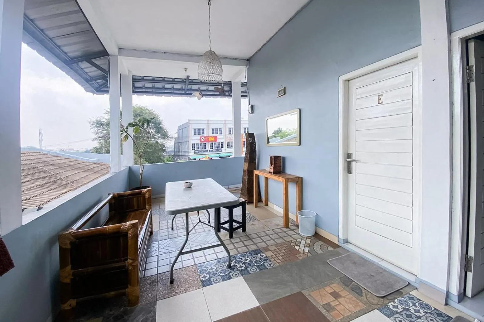 Seating area in Andung Residence Lampung RedPartner