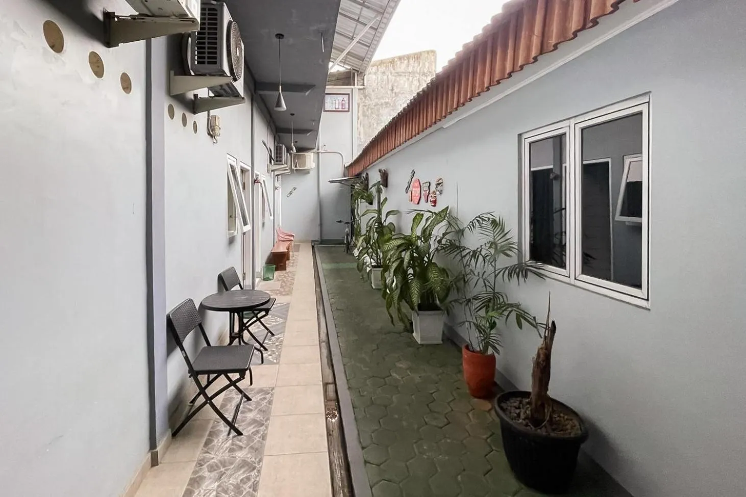 Seating area in Andung Residence Lampung RedPartner