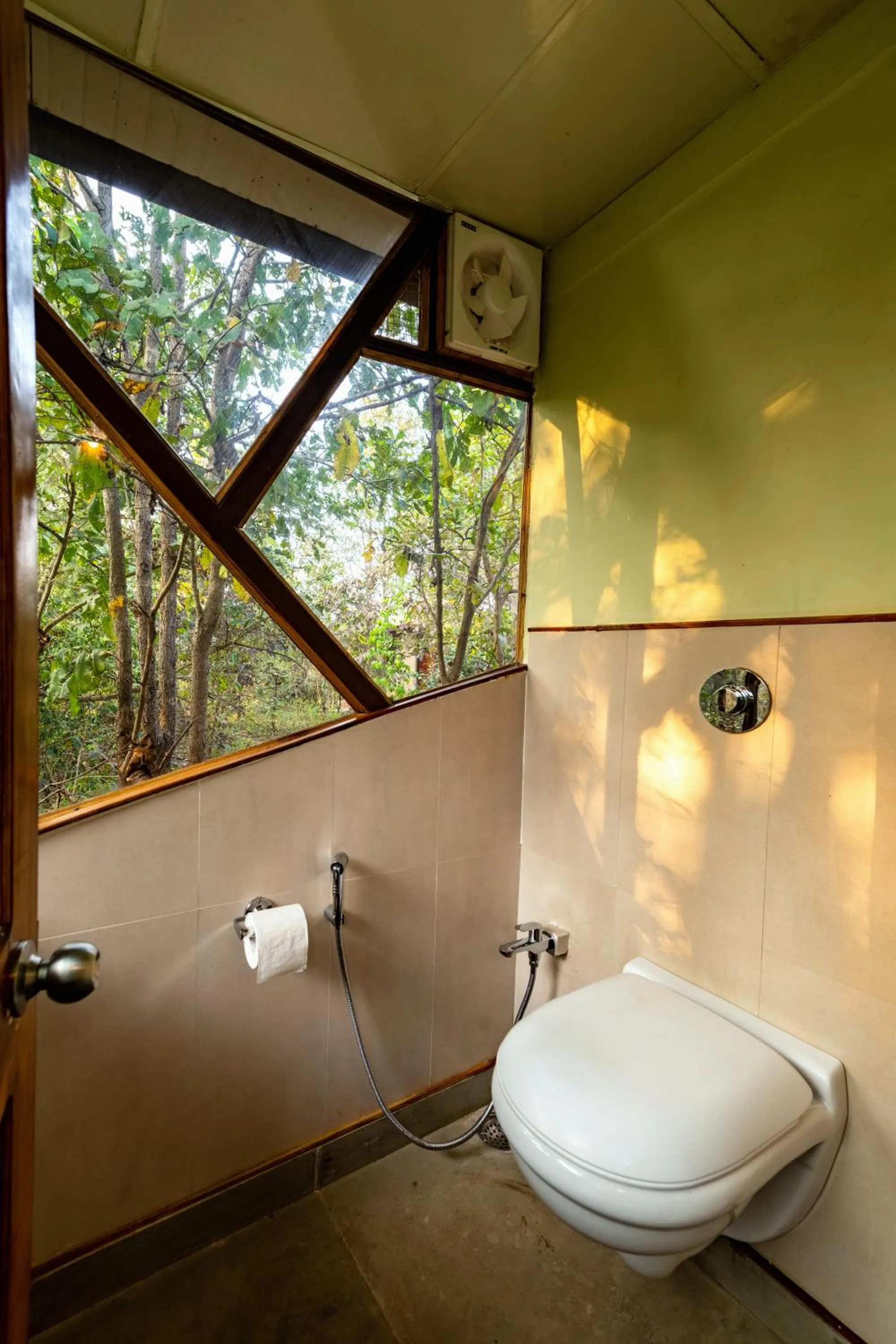 Toilet in Kanha Jungle Camp