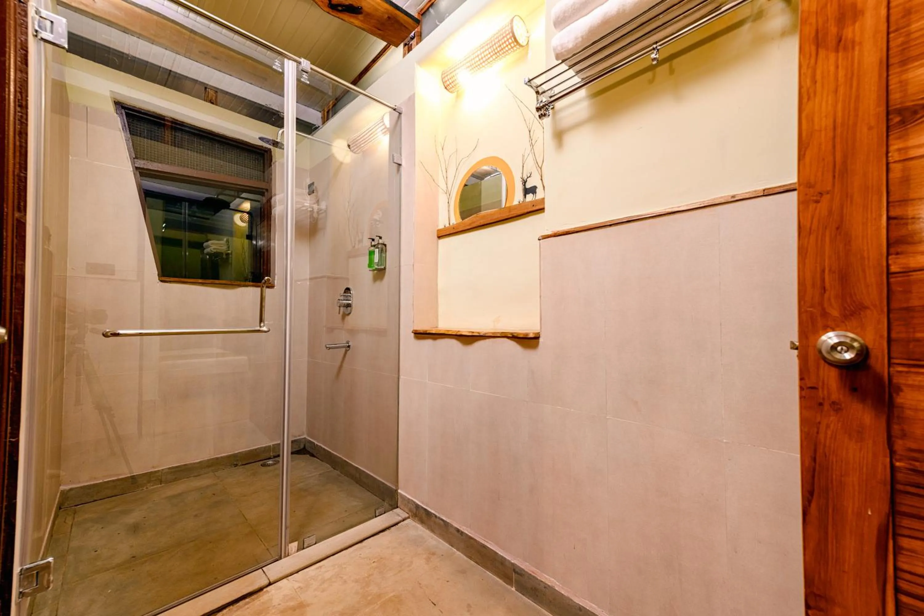 Bathroom in Kanha Jungle Camp