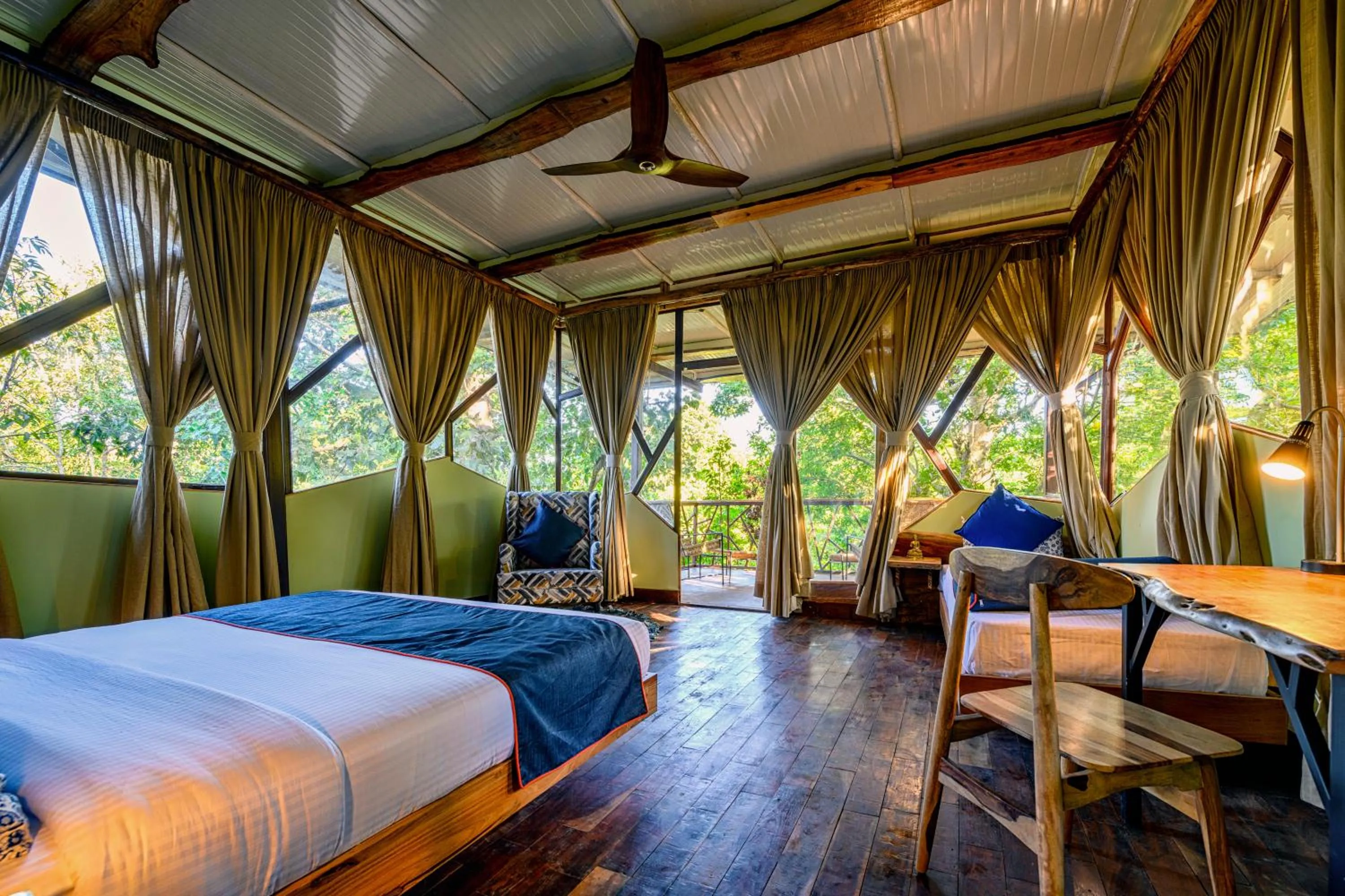 Bed in Kanha Jungle Camp