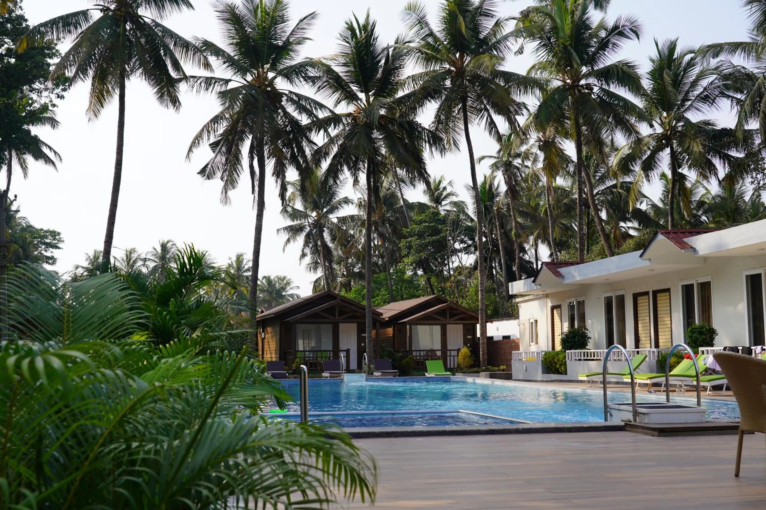 Pool view in Golden Sands Resort, Morjim