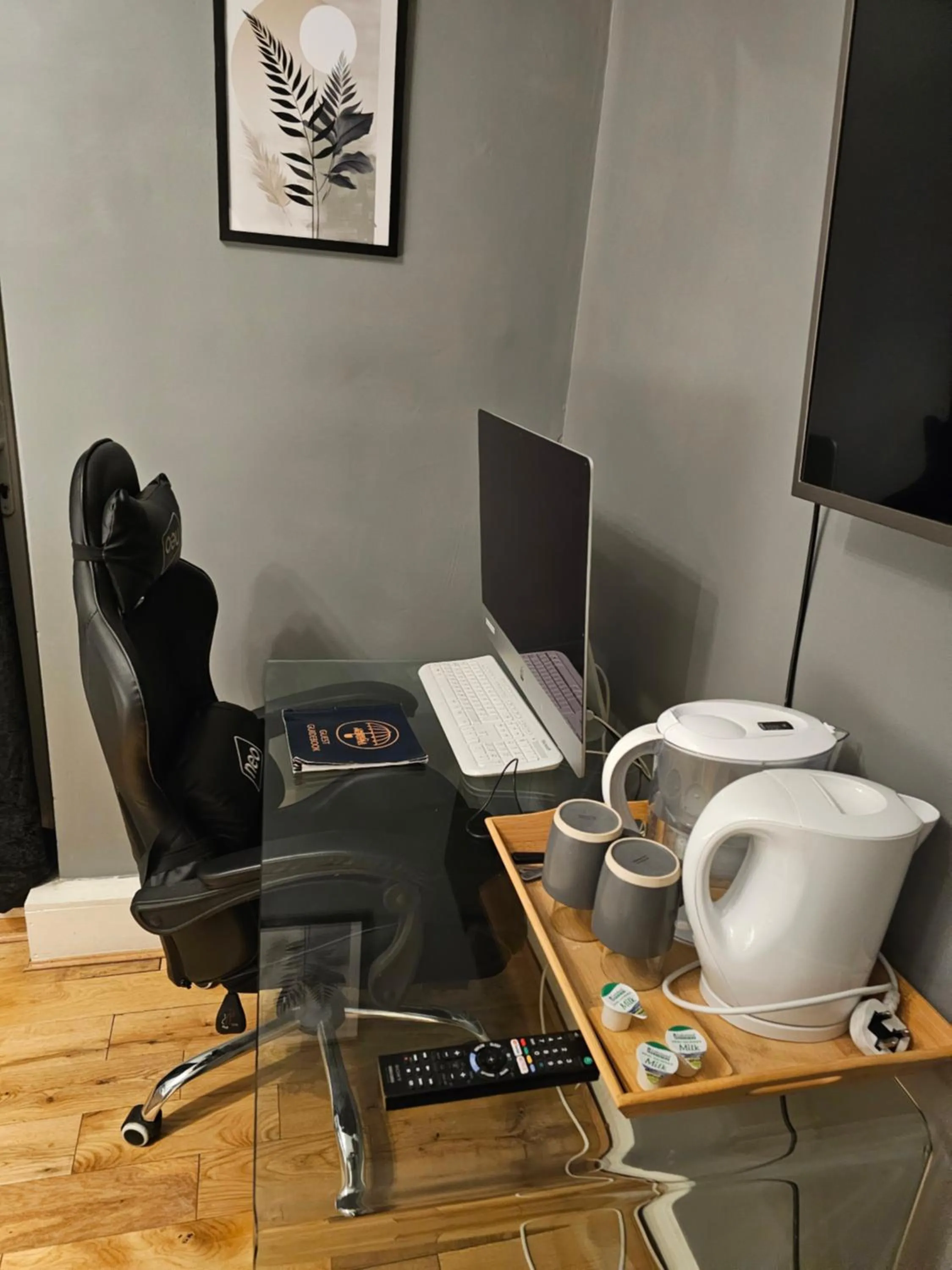 TV and multimedia in Umbrella Properties London Woolwich