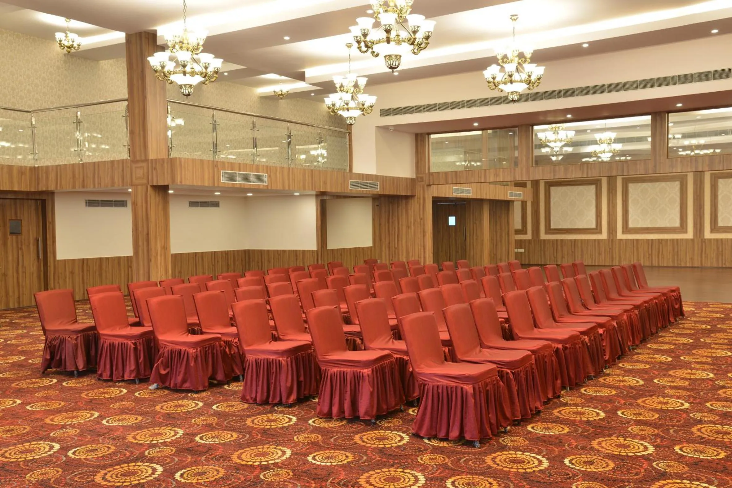 Business facilities in Club Central