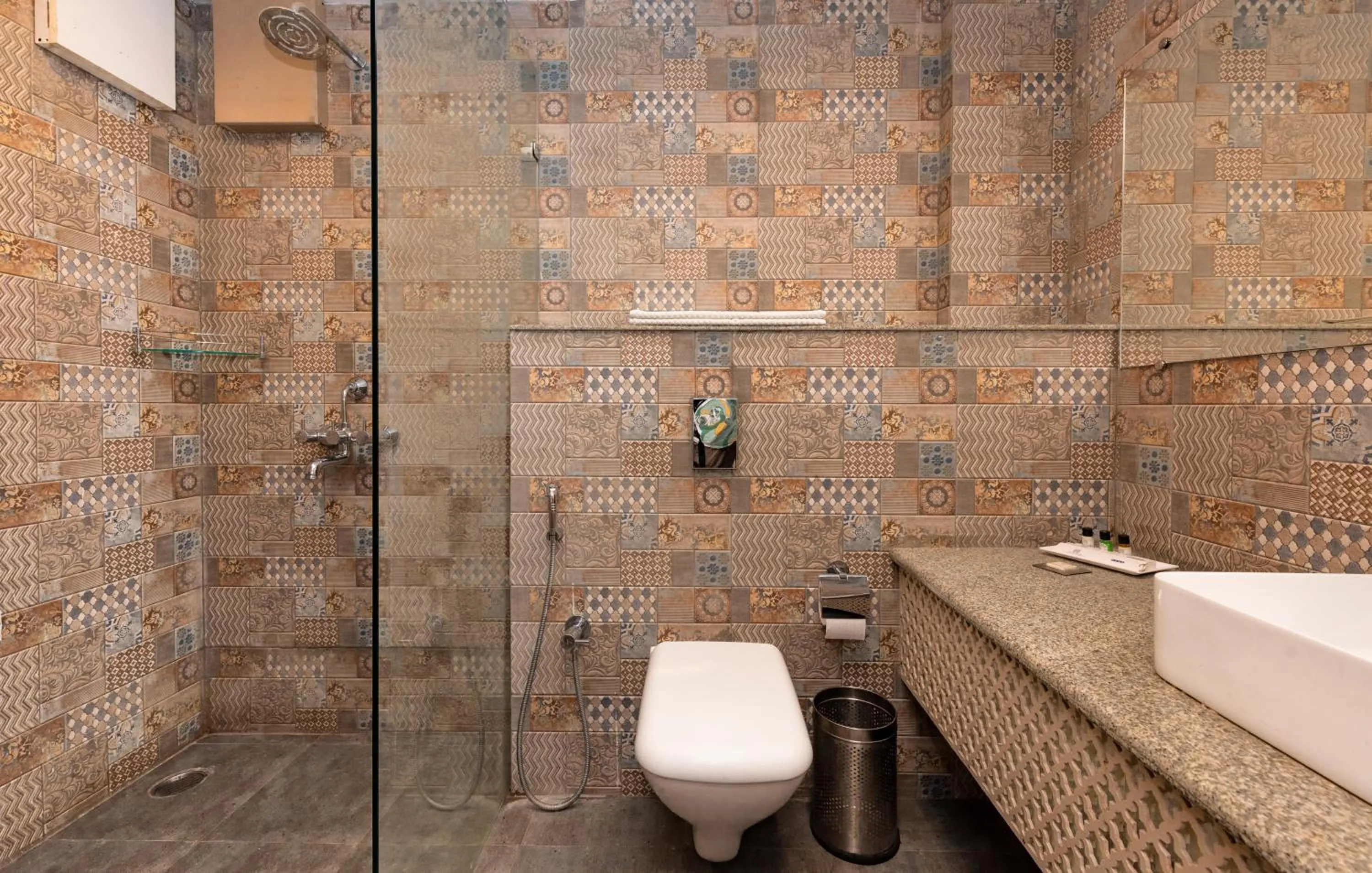 Toilet in Hotel CASA Aishbagh