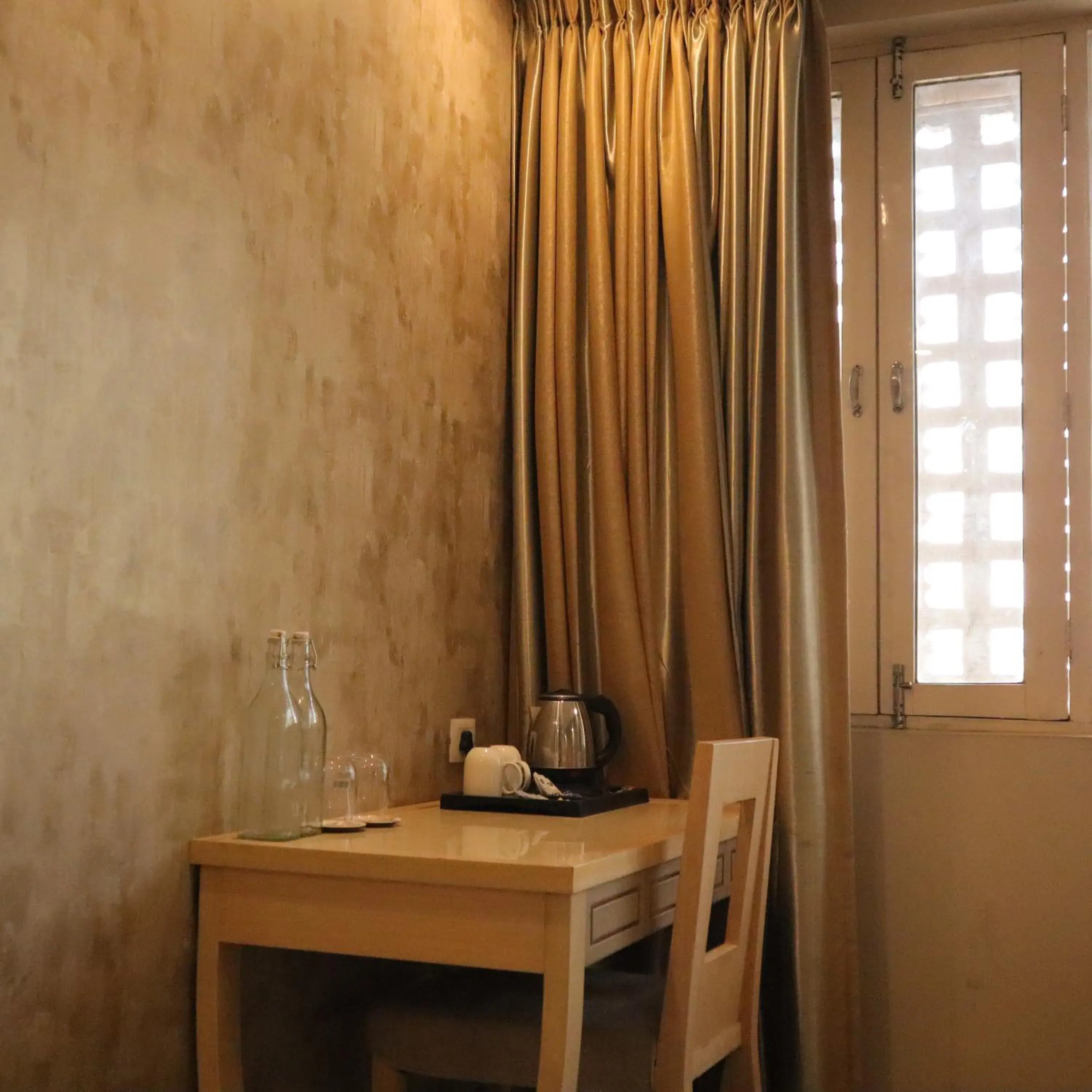 Suite in Hotel CASA Aishbagh Suite in Hotel CASA Aishbagh