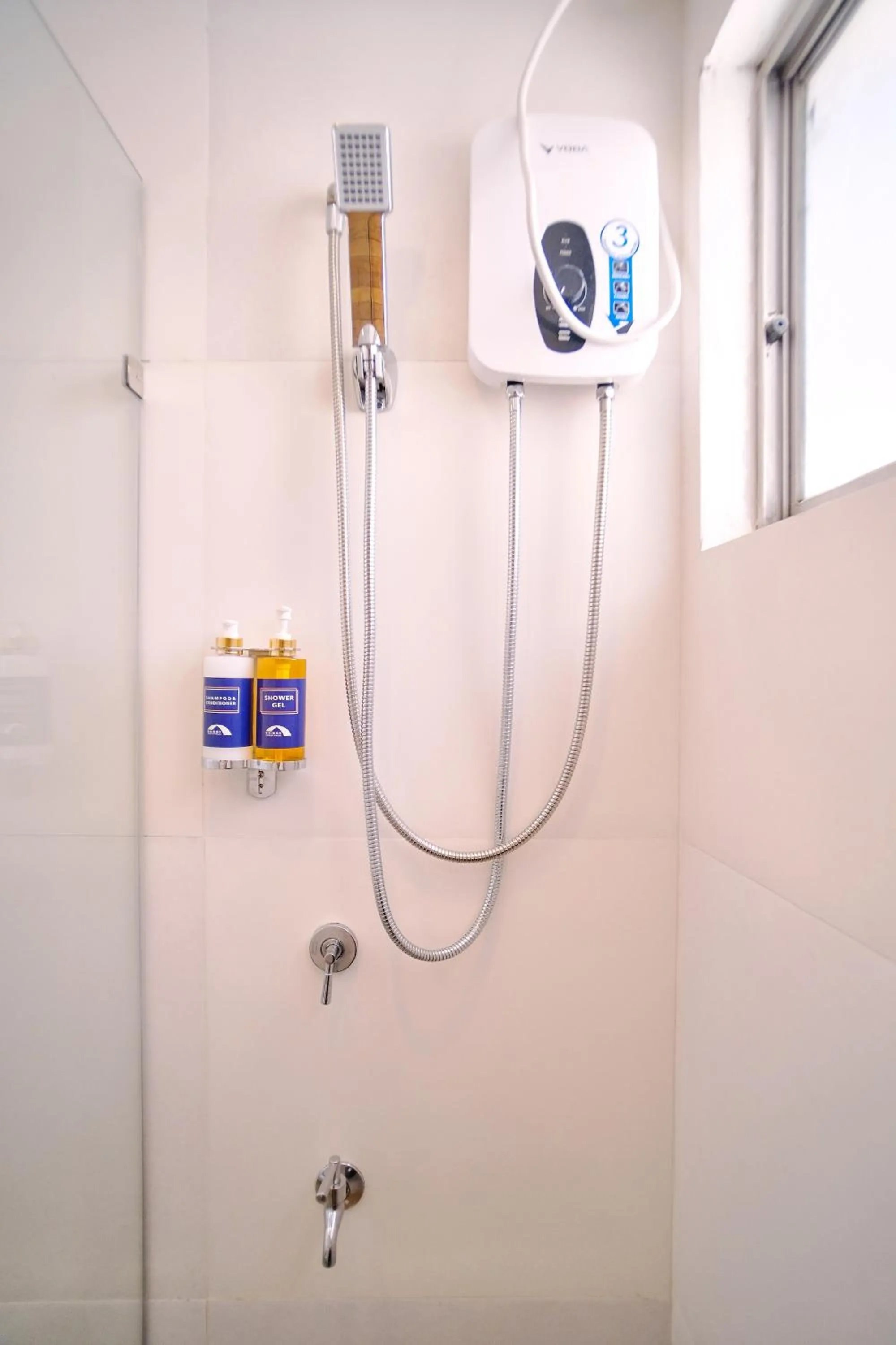 Bathroom in Bridge Hotel Express